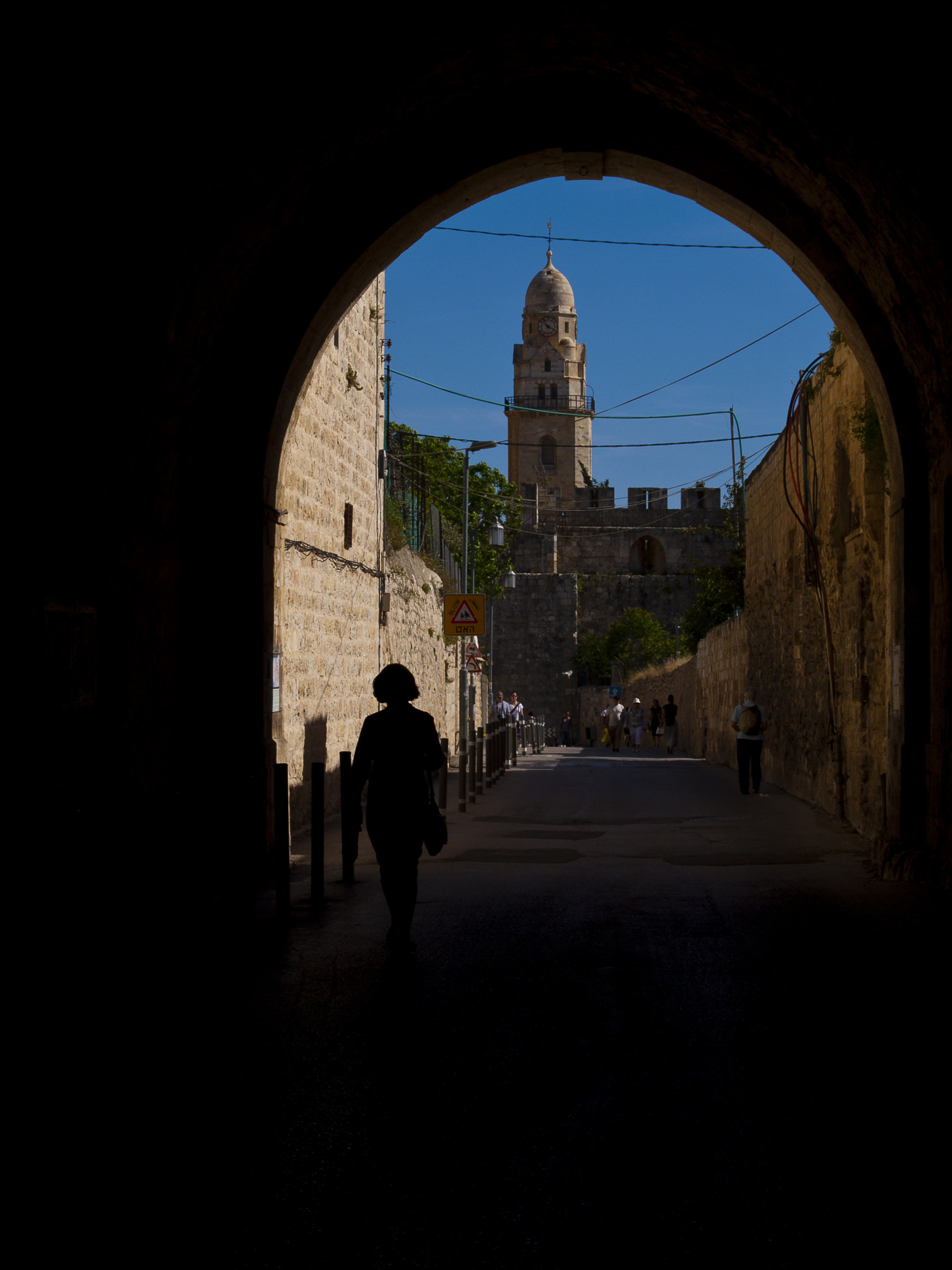 Olympus E-520 (EVOLT E-520) + SIGMA 18-50mm F2.8 DC sample photo. Armenian quarter photography