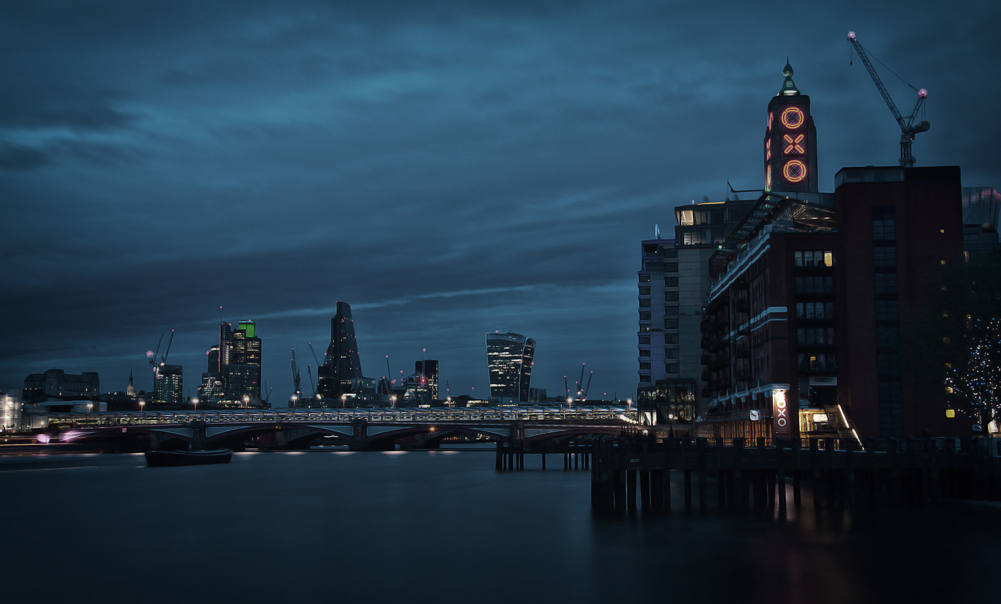 Sigma 18-250mm F3.5-6.3 DC OS HSM sample photo. Southbank photography