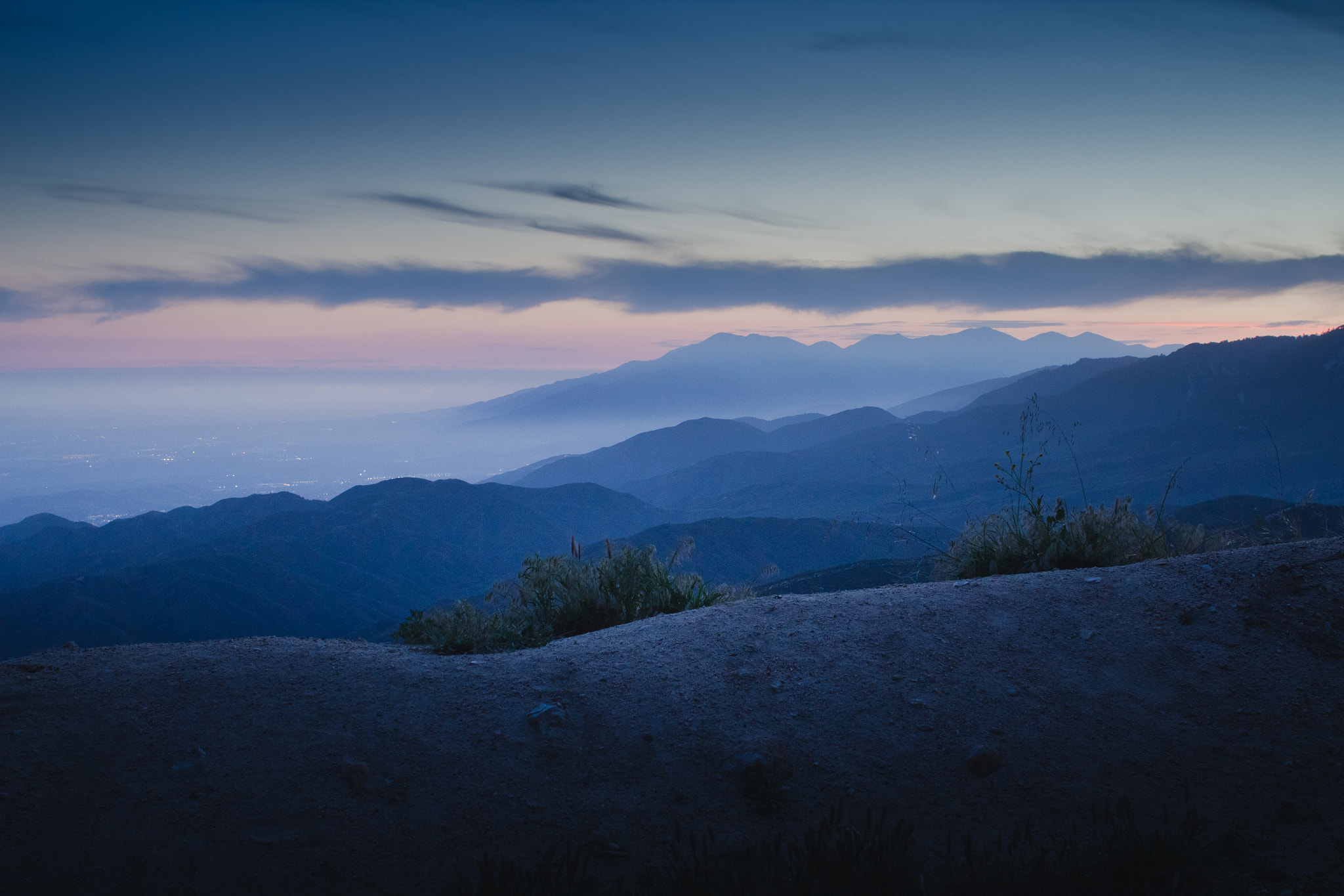 Canon EOS 600D (Rebel EOS T3i / EOS Kiss X5) + Canon EF 28mm F2.8 sample photo. Sunset over san bernadino photography