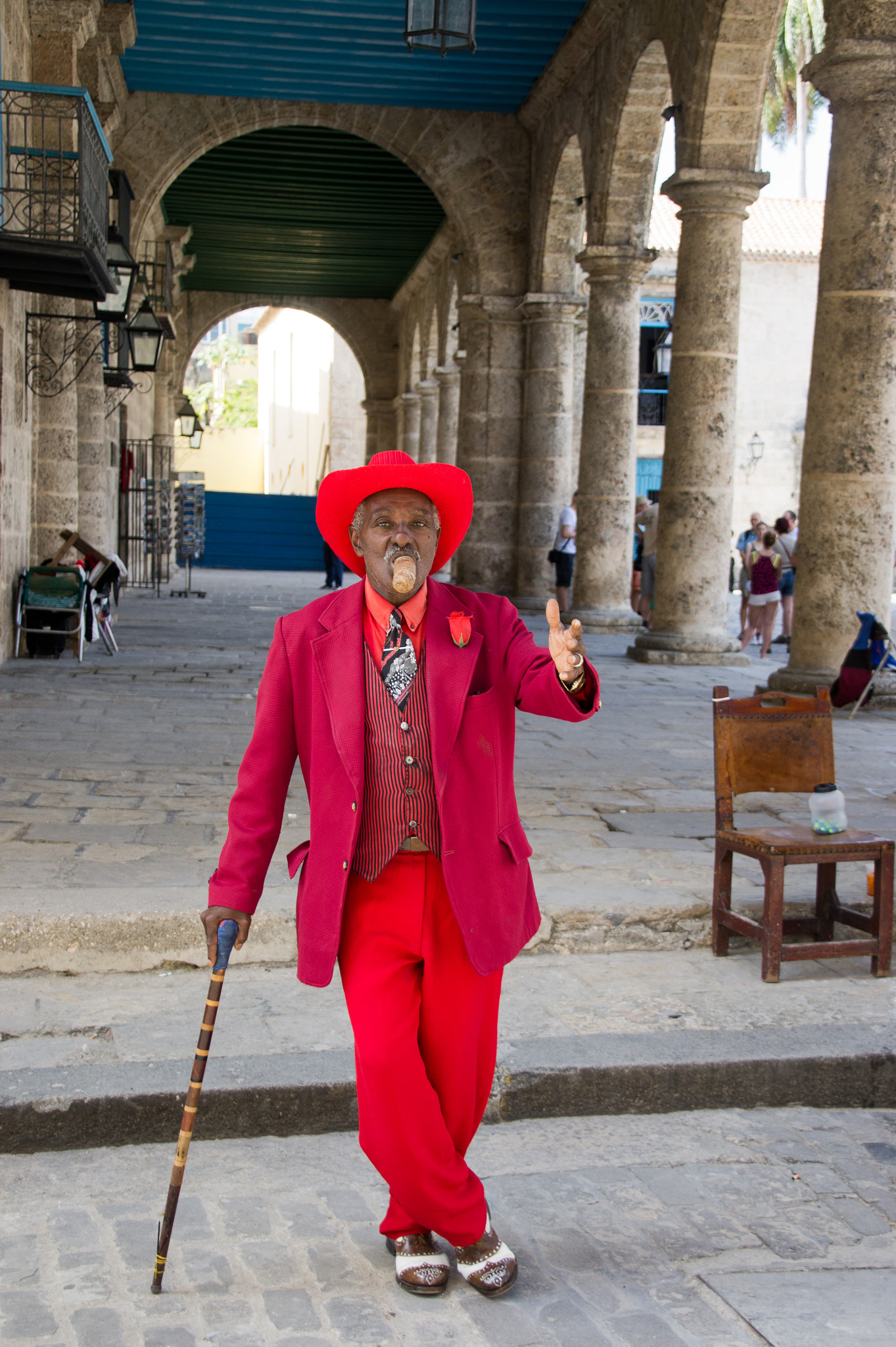 Sony E 18-200mm F3.5-6.3 OSS sample photo. Streets of cuba photography