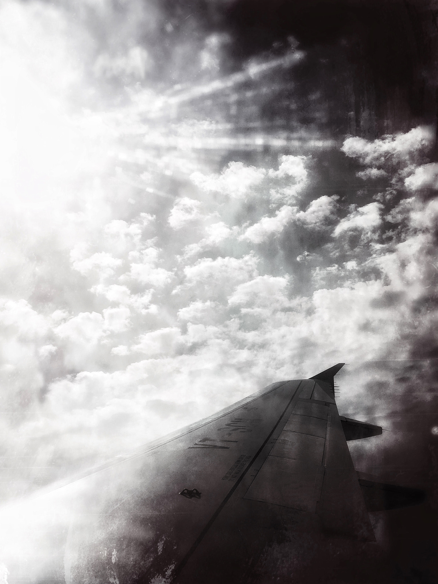 Hipstamatic 311 sample photo. Flying home photography