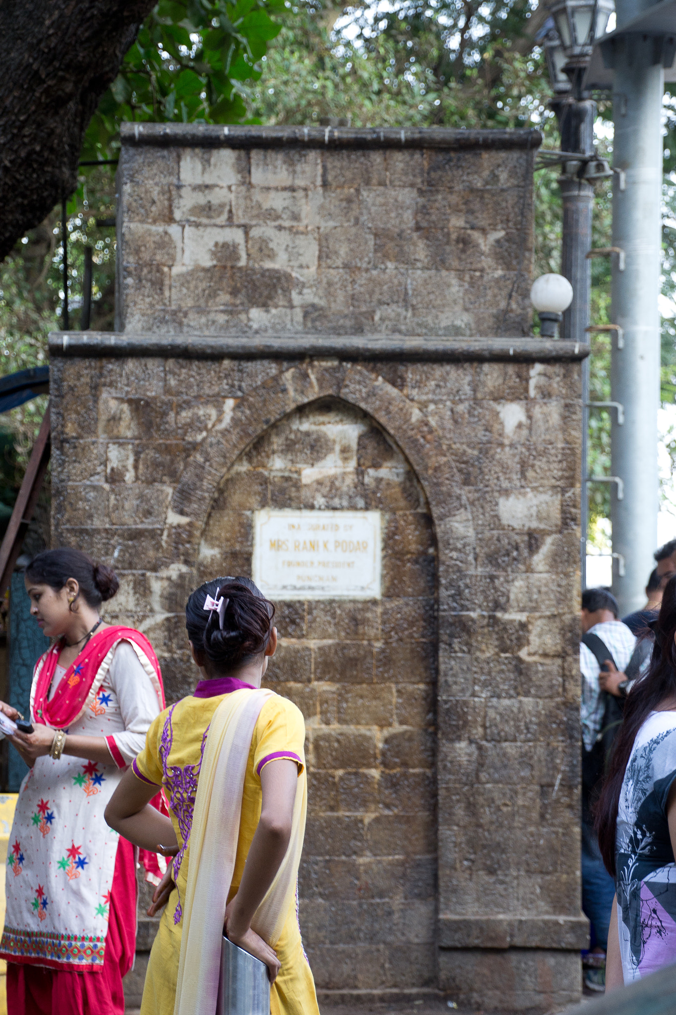 Sony E 18-200mm F3.5-6.3 OSS sample photo. Streets of india photography