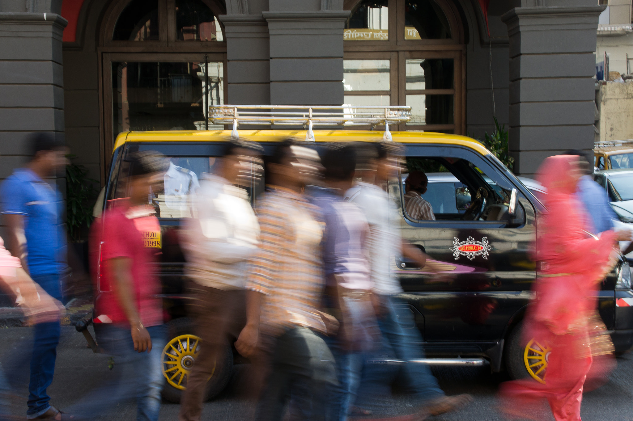 Sony E 18-200mm F3.5-6.3 OSS sample photo. Streets of india photography