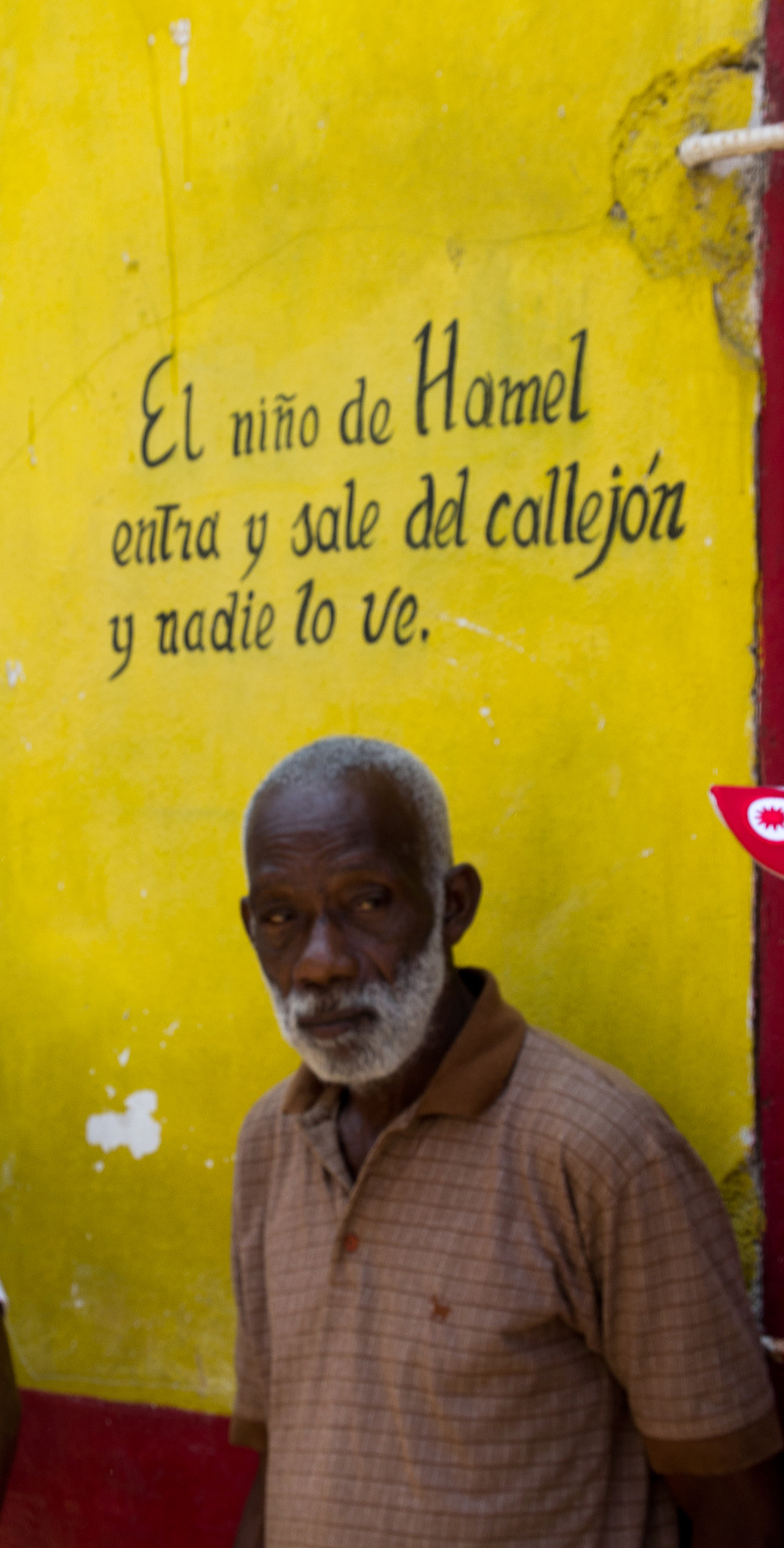 Sony E 18-200mm F3.5-6.3 OSS sample photo. Streets of cuba photography