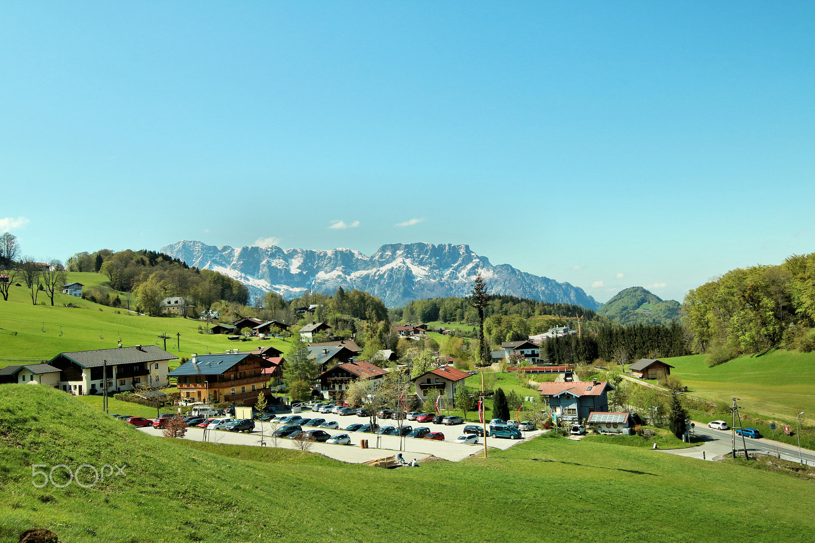 Canon EOS 750D (EOS Rebel T6i / EOS Kiss X8i) sample photo. Zinkenlifte mit u berg  im hintergrund photography