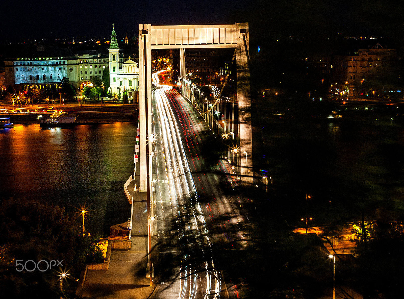 Canon EOS-1Ds Mark II + Canon EF 50mm F1.8 II sample photo. Elisabeth bridge photography