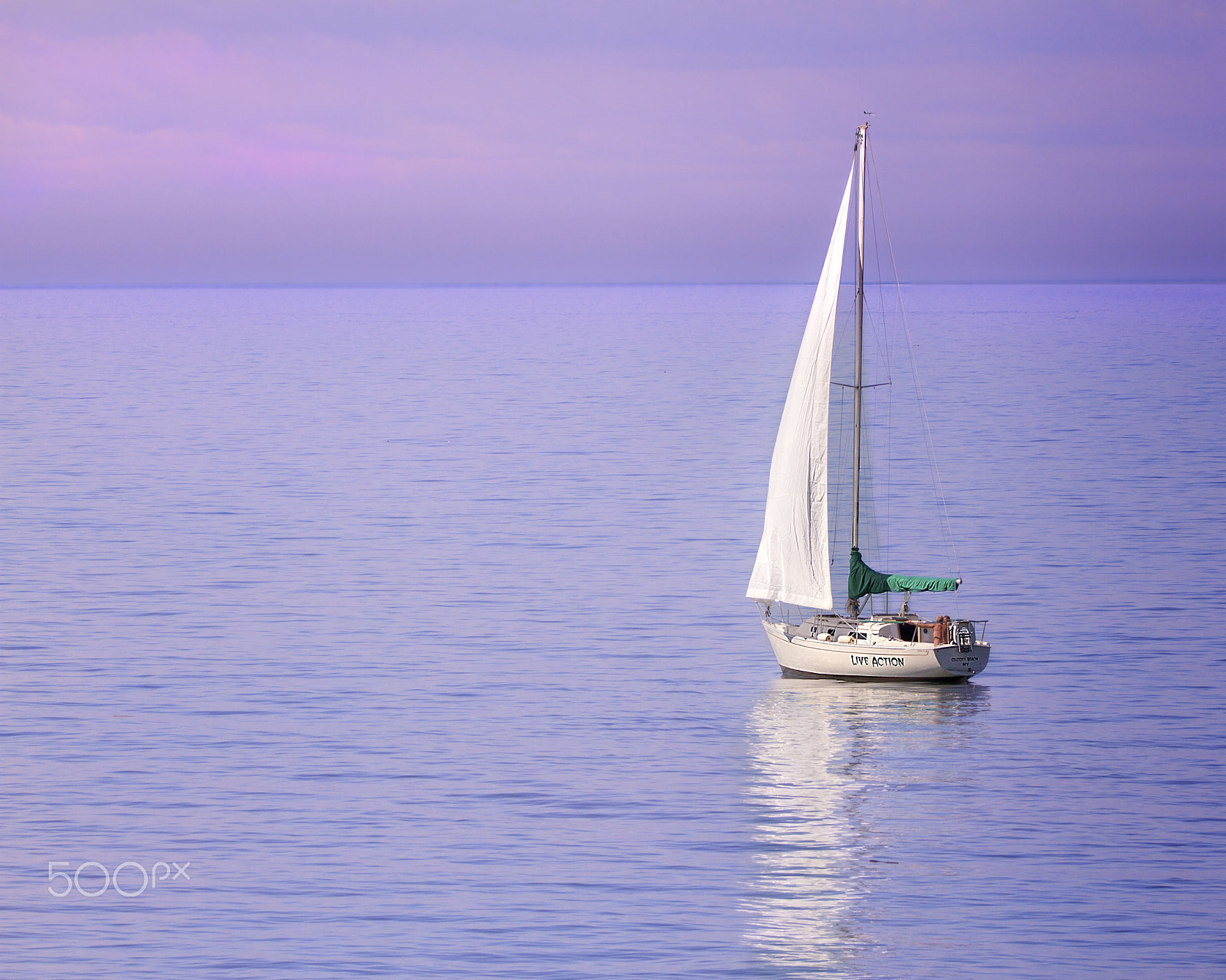 Sigma 150-600mm F5-6.3 DG OS HSM | C sample photo. Mid day sailing away photography