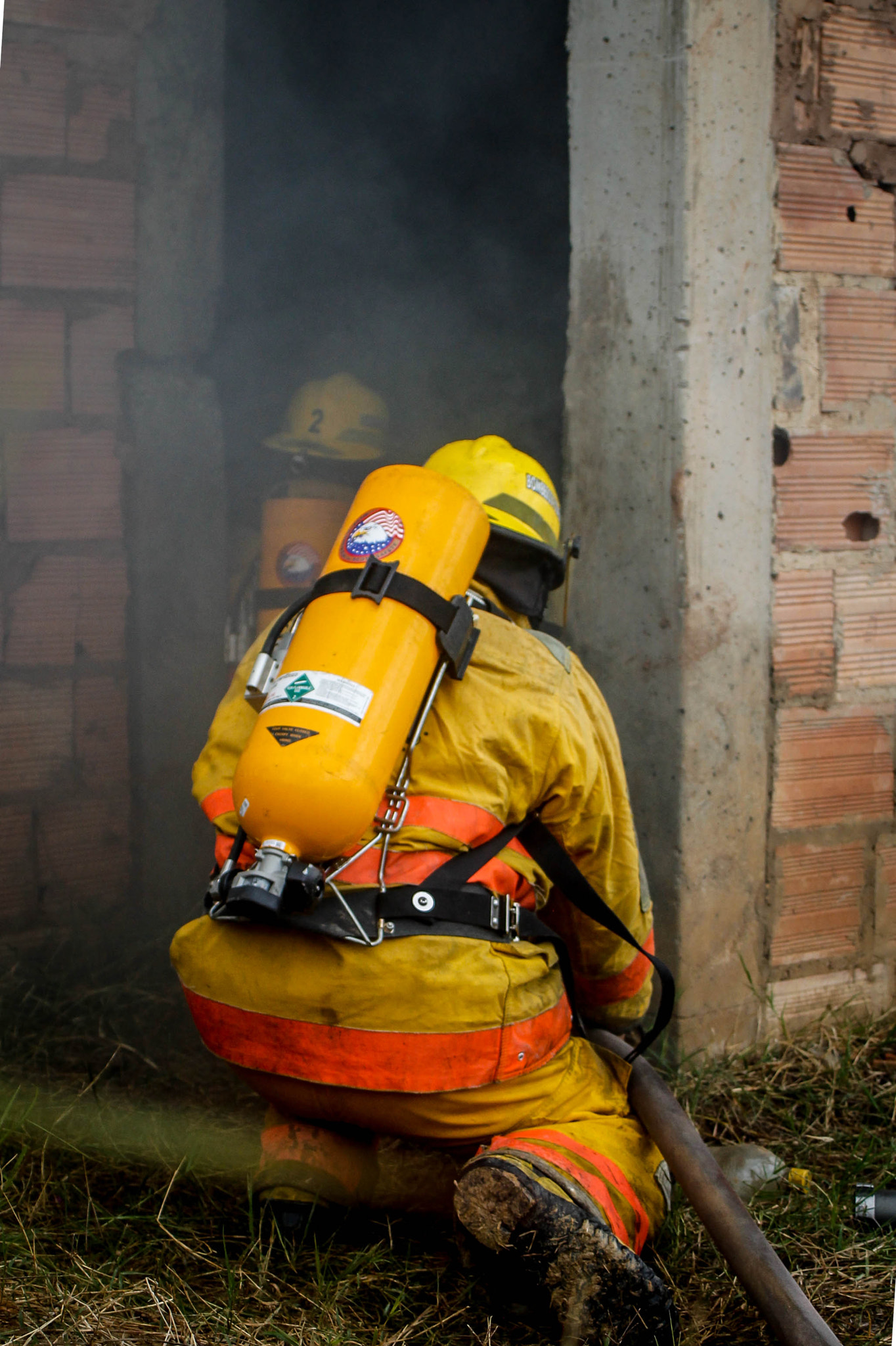 Canon EF 28-80mm f/3.5-5.6 sample photo. Bomberos photography