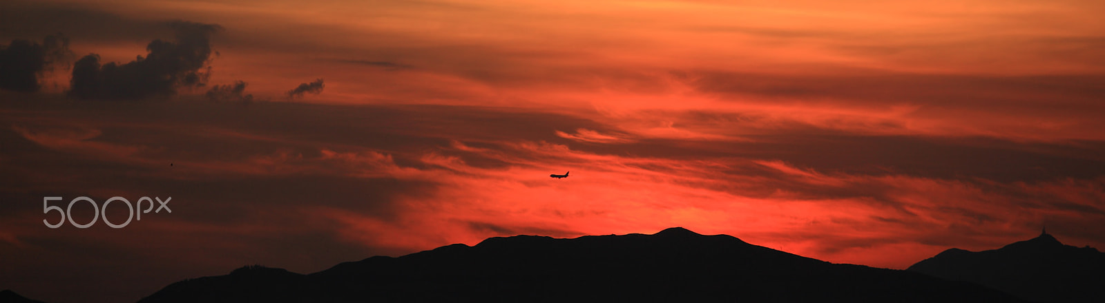 Canon EOS 5D + Canon EF 70-200mm F4L IS USM sample photo. Beautiful pink clouds photography