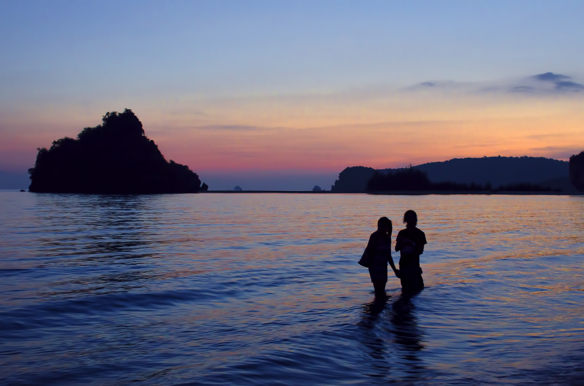 Nikon D7000 + Sigma 30mm F1.4 EX DC HSM sample photo. Krabi sunset photography