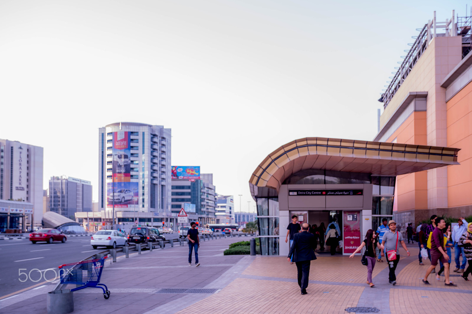Sigma 18-200mm F3.5-6.3 II DC OS HSM sample photo. Metro station photography