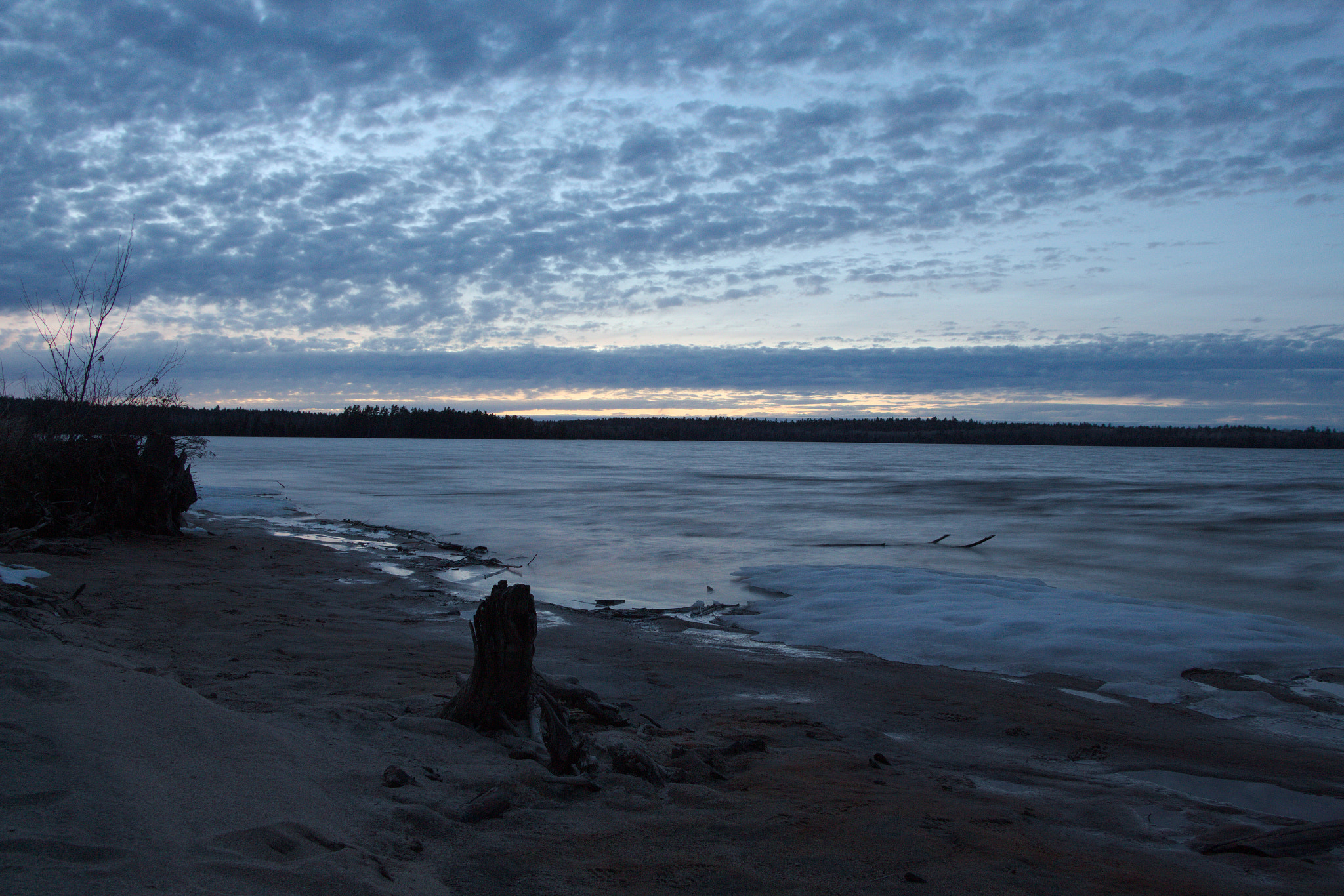 Canon EF-S 18-135mm F3.5-5.6 IS STM sample photo. Tomiko lake at dusk (spring) - 01 photography