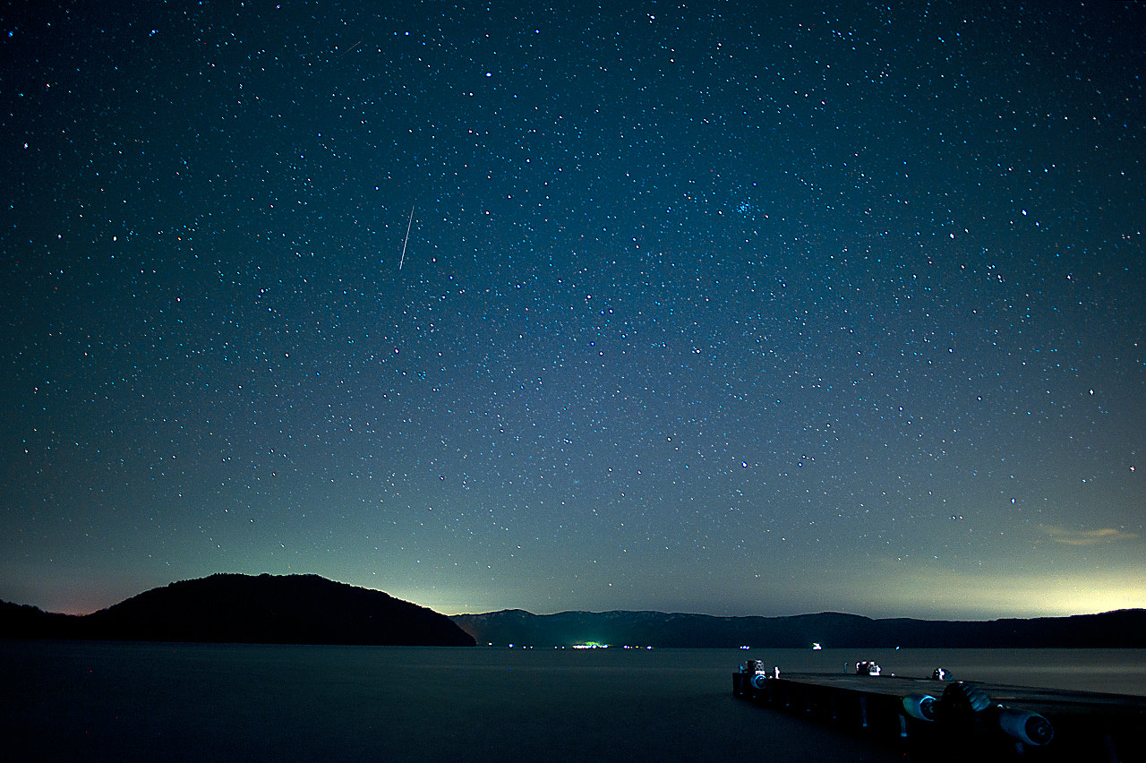 Nikon D700 + Nikon AF-S Nikkor 20mm F1.8G ED sample photo. Meteor at towada-lake,japan photography