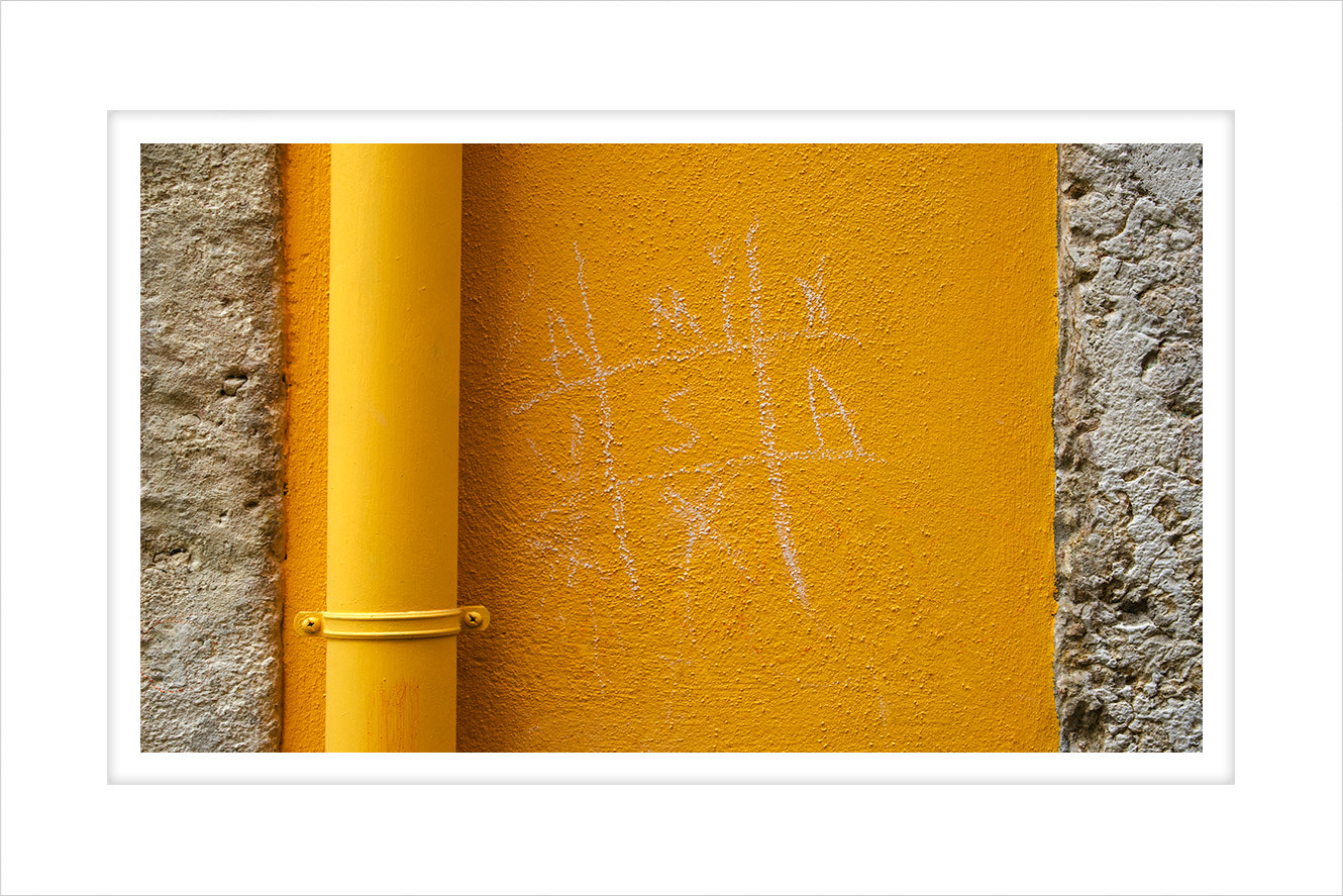 AF Zoom-Nikkor 28-80mm f/3.3-5.6G sample photo. Mc photography