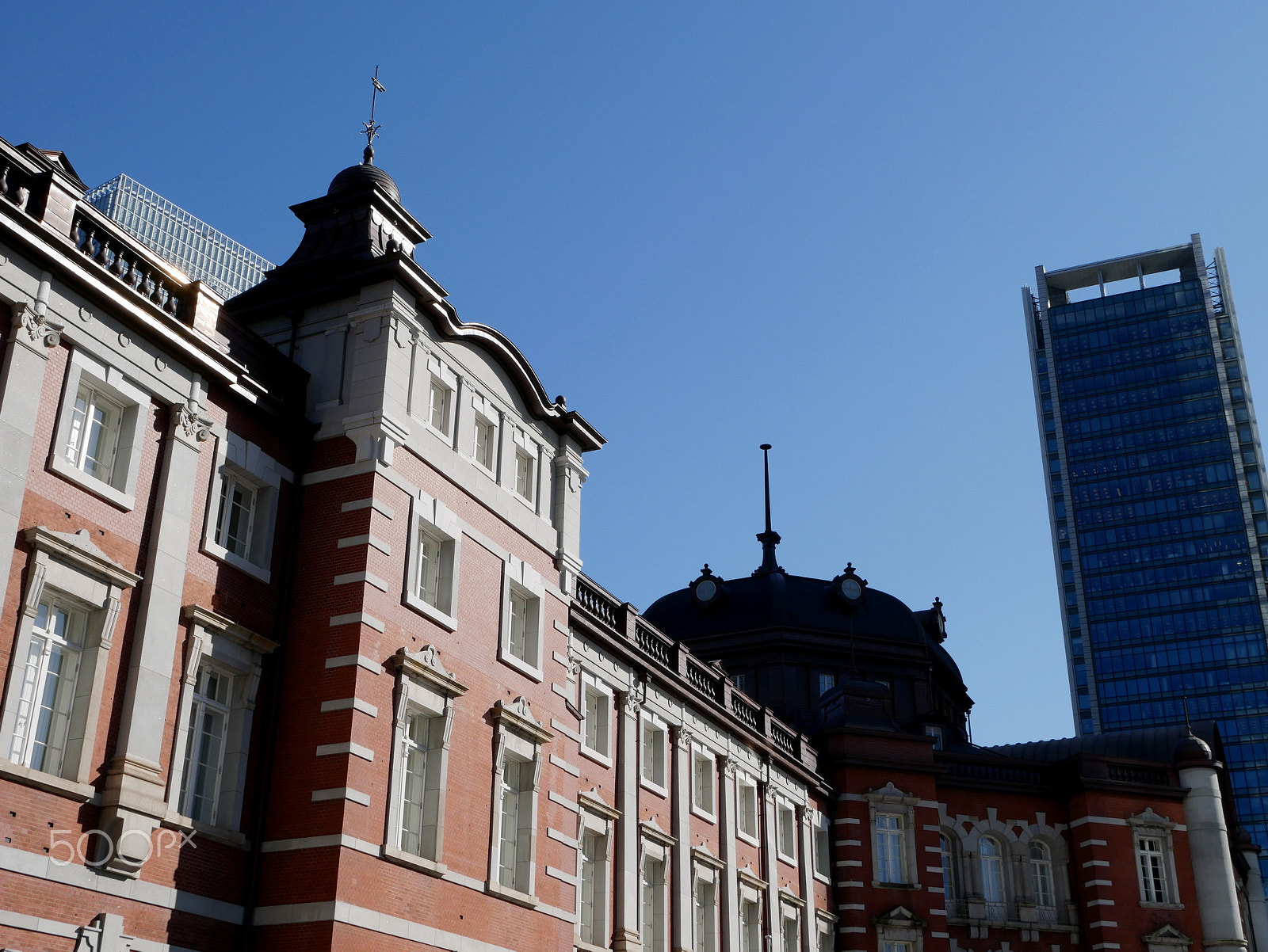 Panasonic Lumix DMC-G7 sample photo. The tokyo station photography