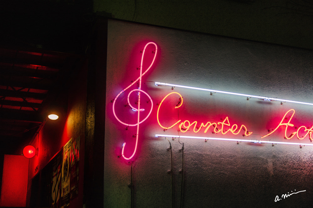 Canon EOS M3 sample photo. Neon sign photography