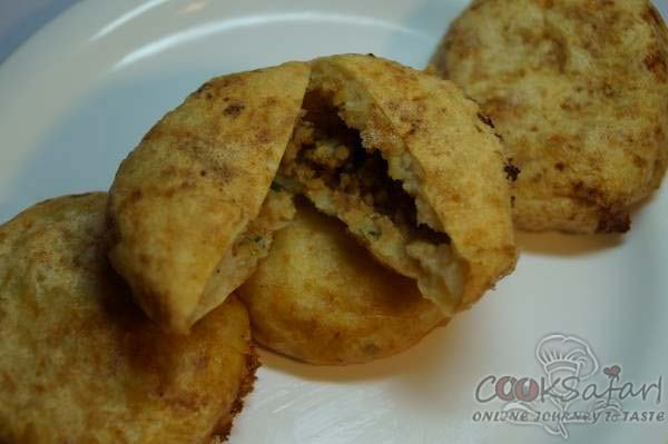 Samsung WB150 / WB150F / WB152 / WB152F / WB151 sample photo. Keema stuffed aalo bonda photography