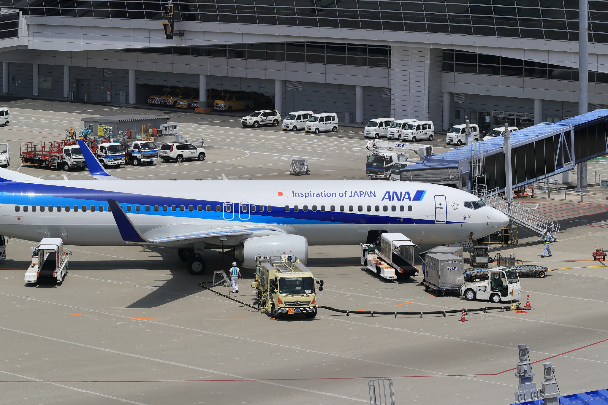 Canon EOS-1D X Mark II sample photo. Prepare for next flight photography