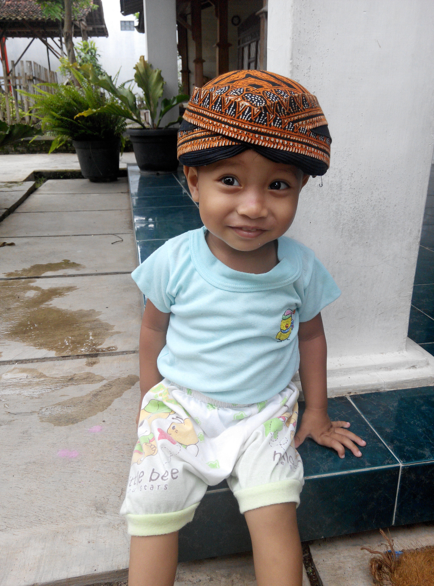 Xiaomi HM NOTE sample photo. Si kecil... photography