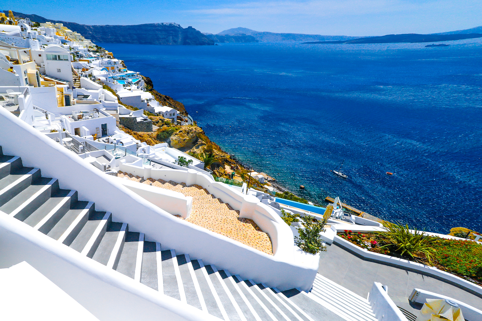 Canon EF-S 10-18mm F4.5–5.6 IS STM sample photo. Caldera stairs... photography