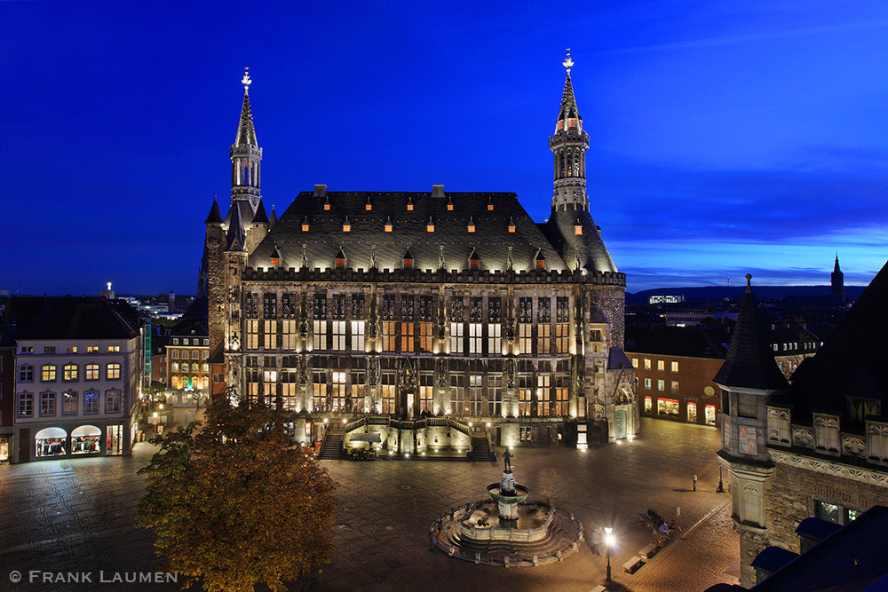 Canon EOS 5DS + Canon TS-E 17mm F4L Tilt-Shift sample photo. Aachen 02 - town hall photography