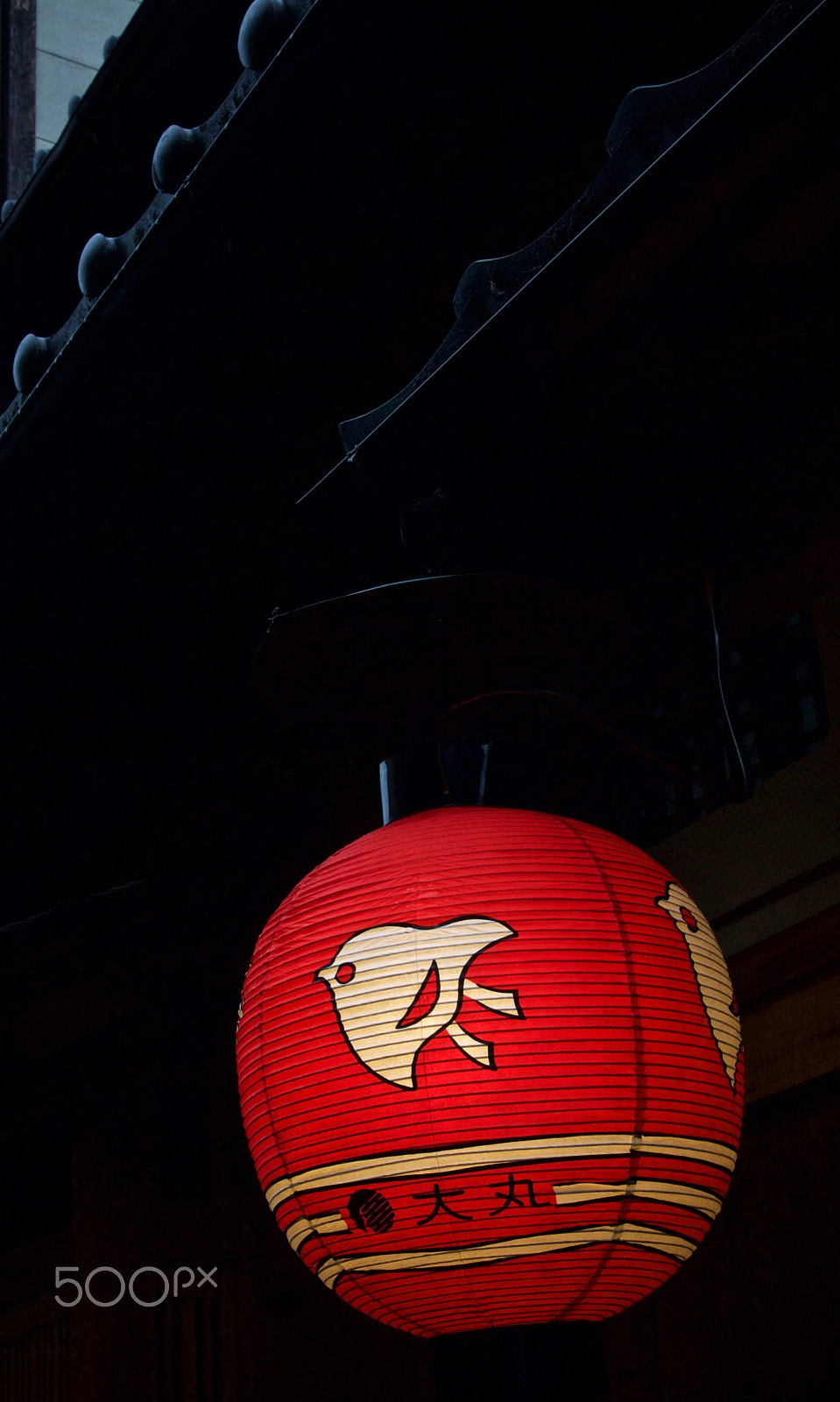 Nikon 1 J2 sample photo. Pontocho lantern photography