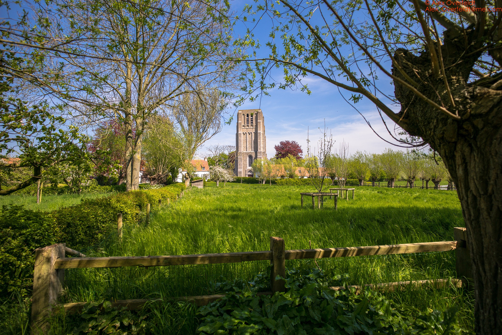 Leica Super-Elmar-M 18mm F3.8 ASPH sample photo. Bruges countryside : oostkerke church photography