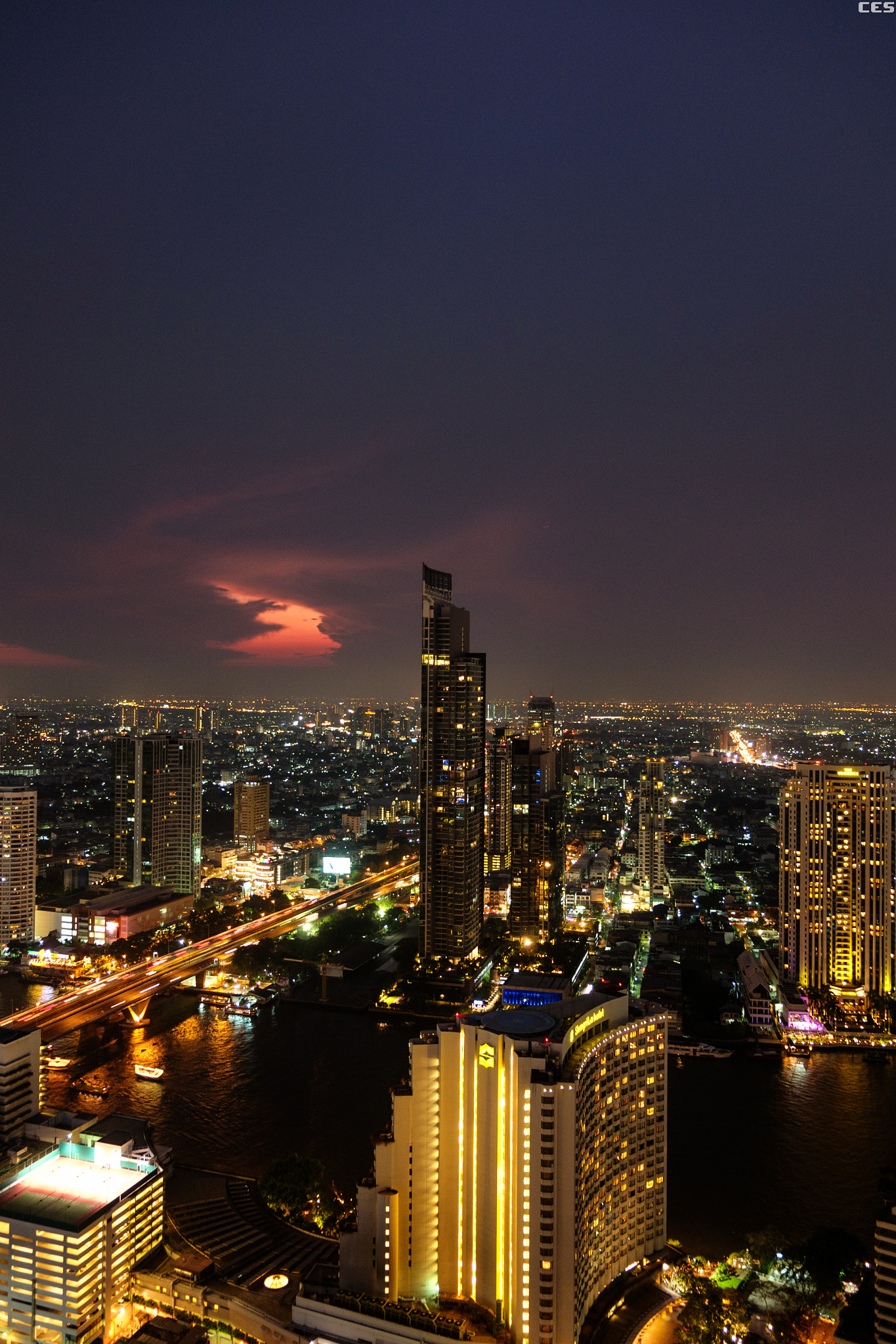 Fujifilm X-A2 + Fujifilm XF 18-55mm F2.8-4 R LM OIS sample photo. Sun goes down photography