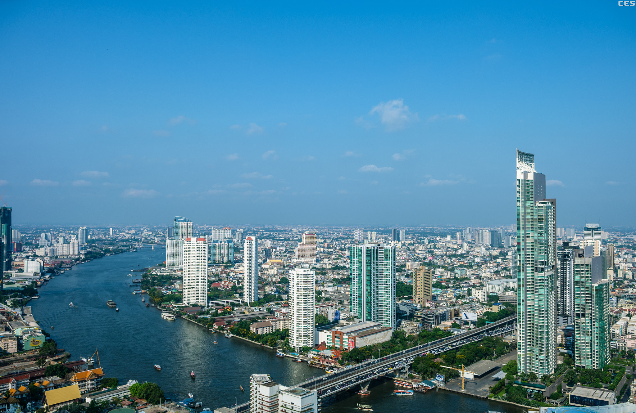 Fujifilm X-A2 + Fujifilm XF 18-55mm F2.8-4 R LM OIS sample photo. Chao phraya river photography