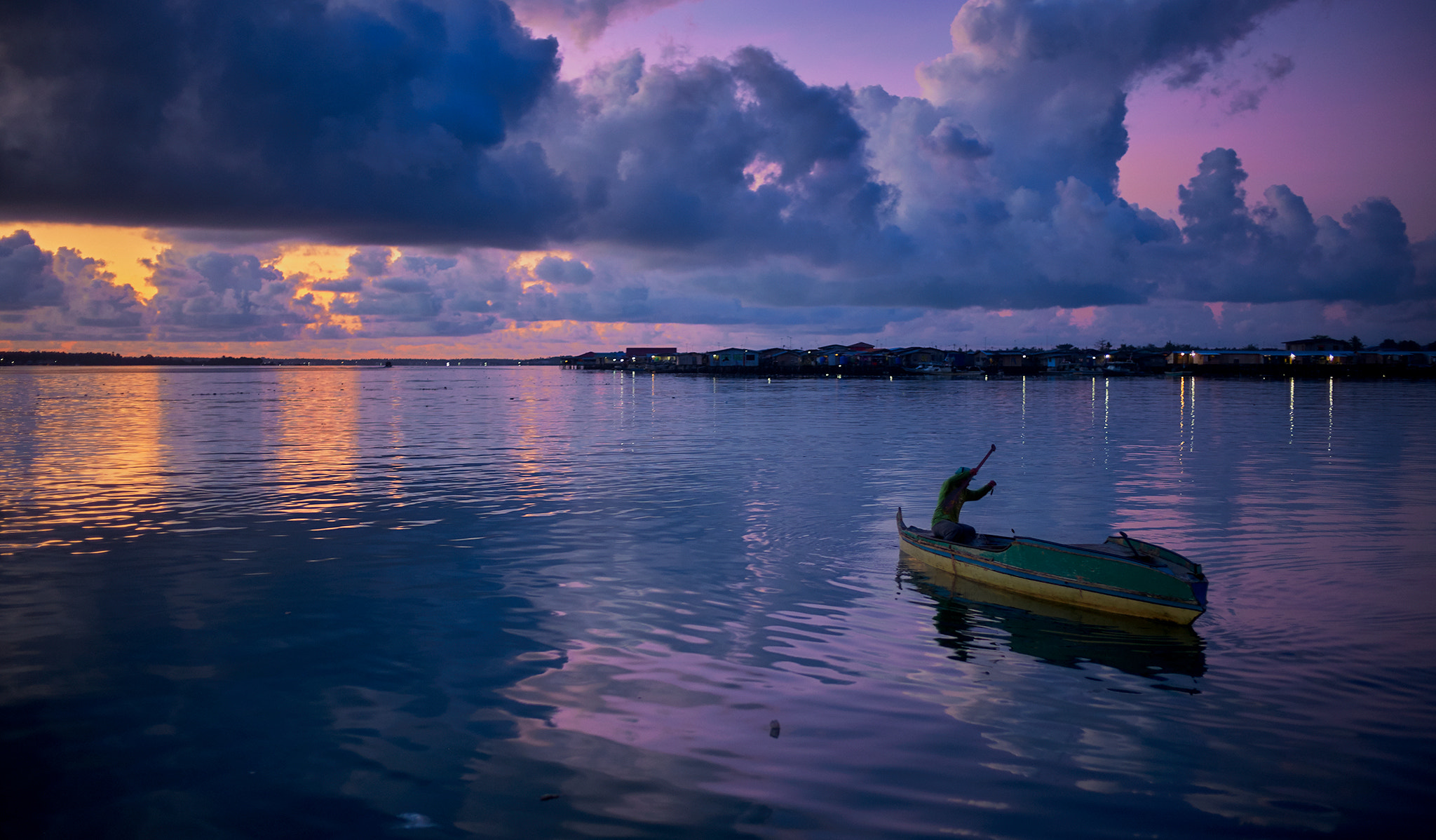 Leica Summilux-M 35mm F1.4 ASPH sample photo. Early morning fishing photography