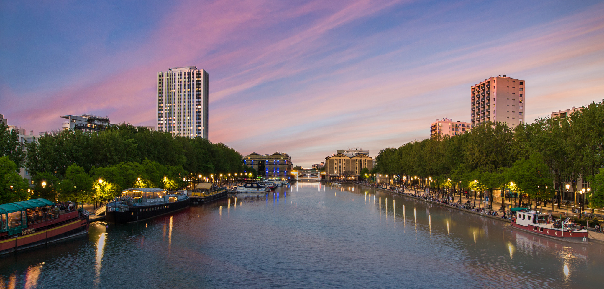 Canon EF-S 10-18mm F4.5–5.6 IS STM sample photo. Villette canal photography