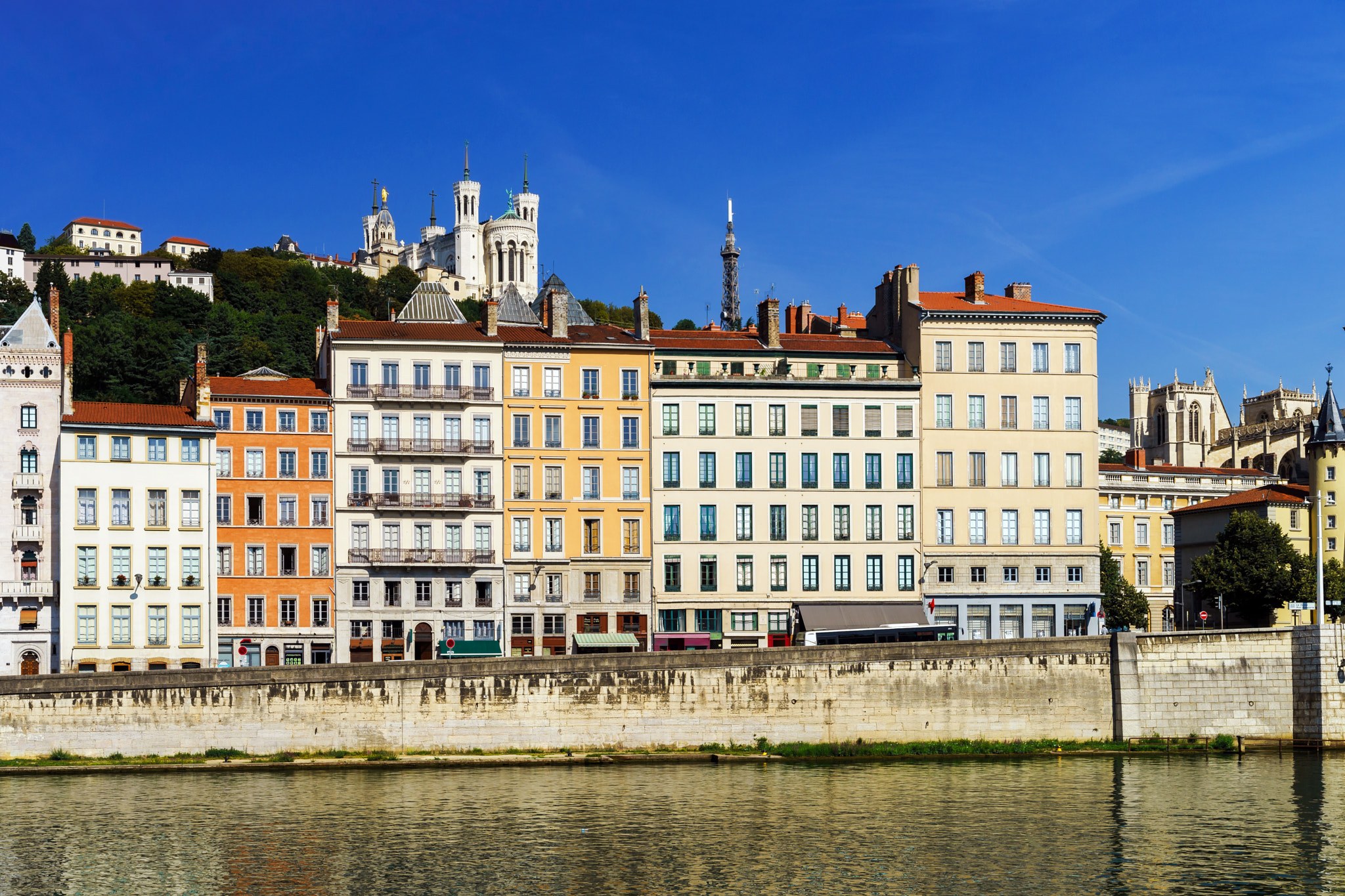 Sony a99 II + Tamron SP 24-70mm F2.8 Di VC USD sample photo. Lyon. view to quartier saint-jean photography