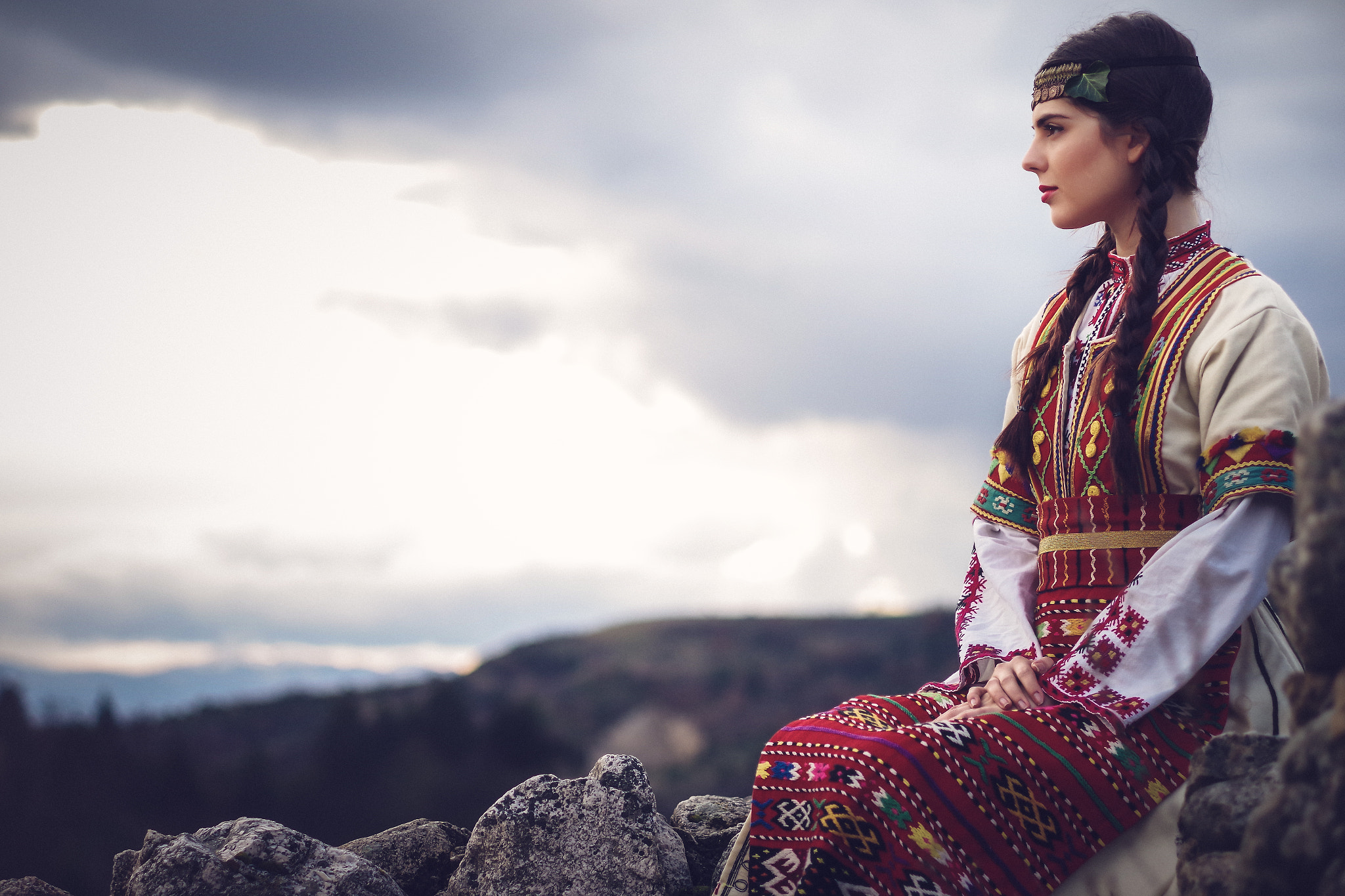 Pentax K-S2 + HD Pentax DA 70mm F2.4 AL Limited sample photo. Bulgarian folk costume photography