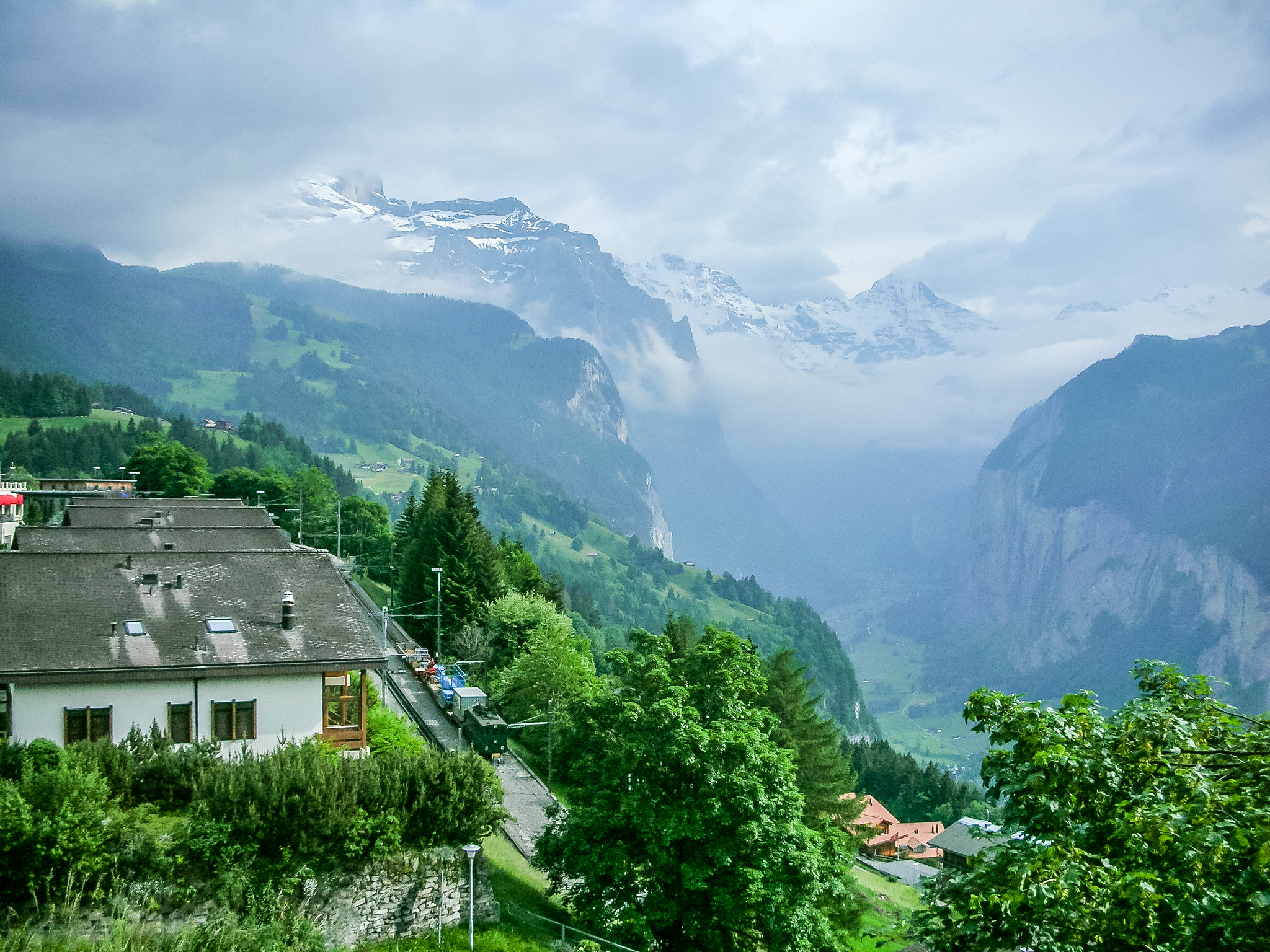 Nikon S1 sample photo. Wengen photography