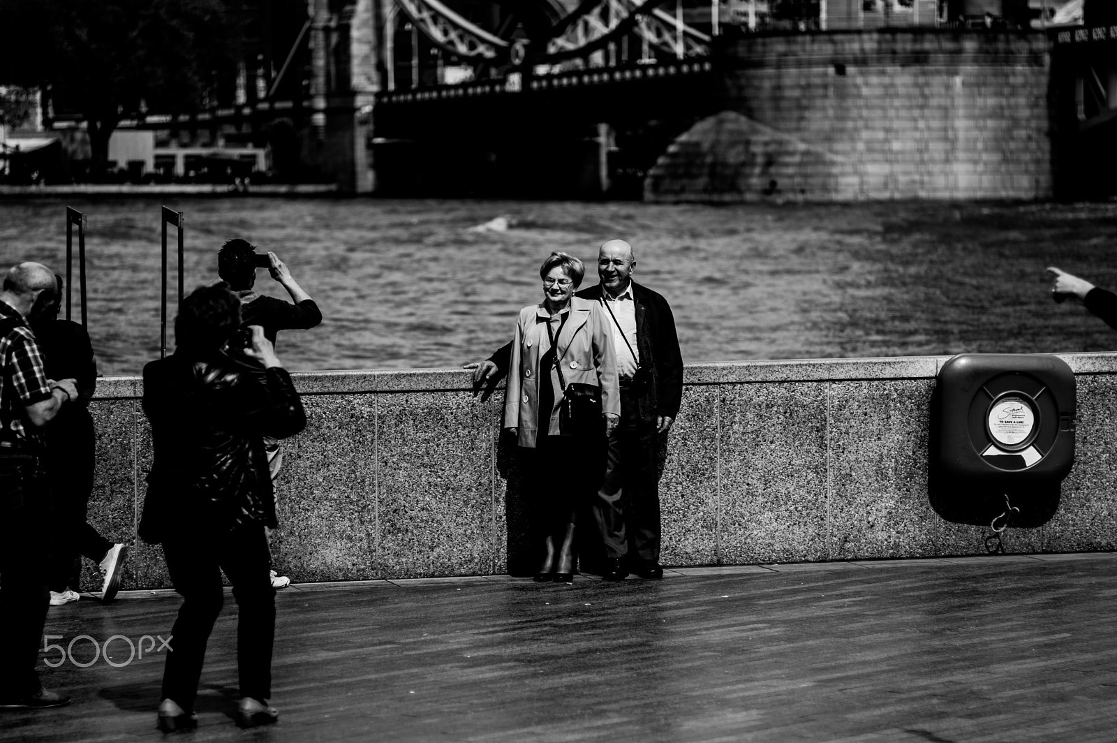 Pentax smc FA 77mm 1.8 Limited sample photo. London tourists -3 photography