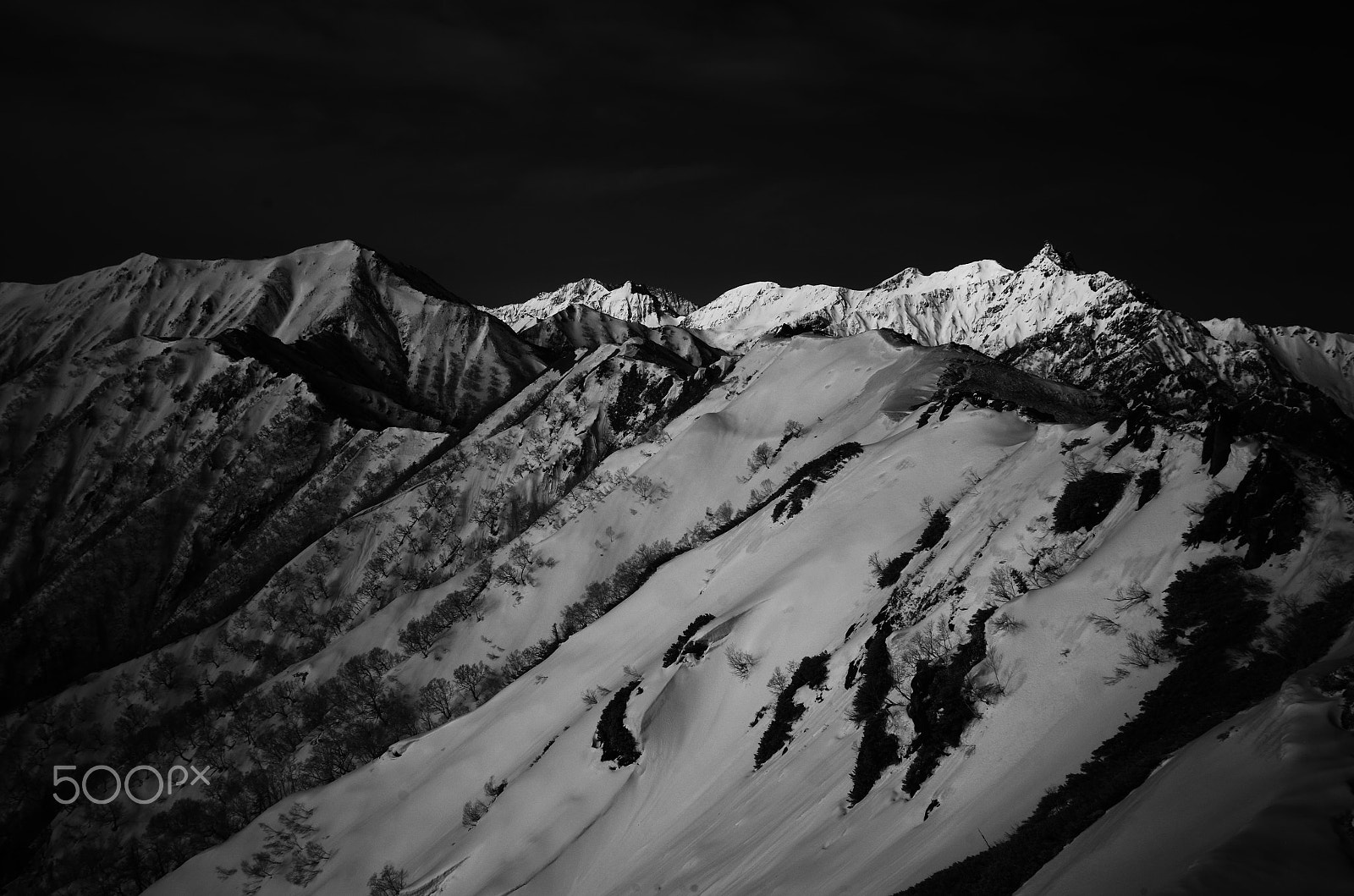 Sigma 17-70mm F2.8-4 DC Macro OS HSM | C sample photo. Mt.yari photography