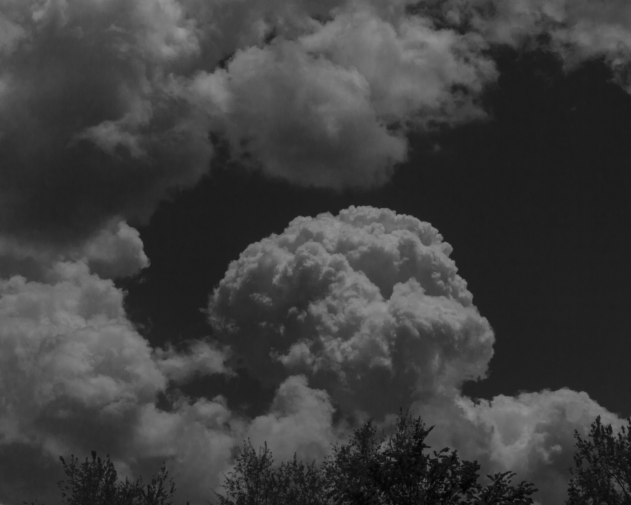 Canon EF 35-80mm f/4-5.6 sample photo. Puff cloud photography