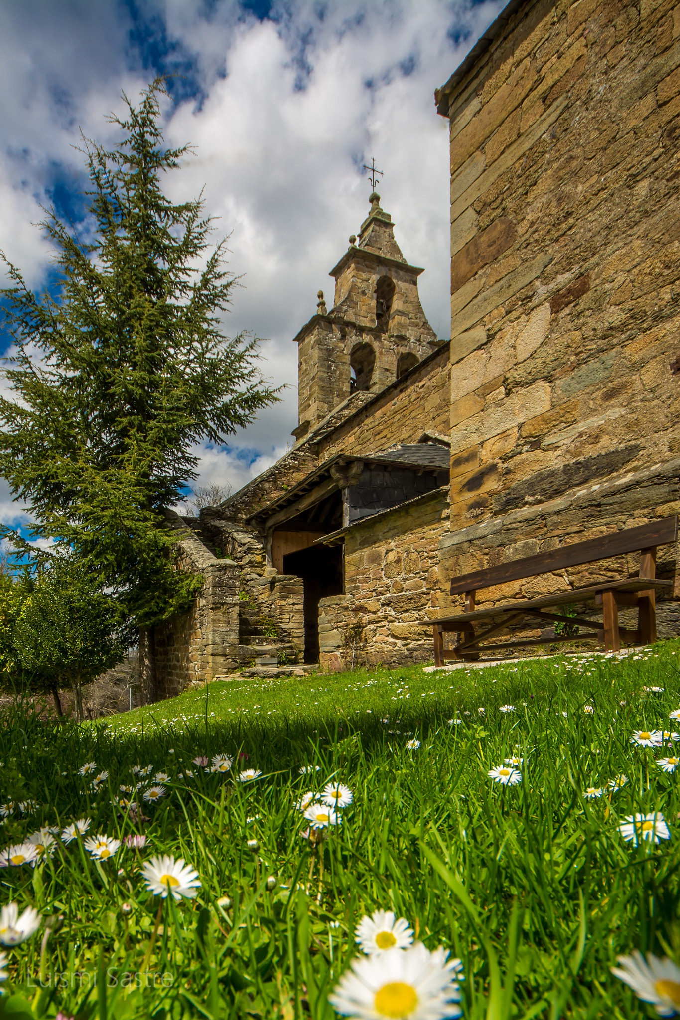 Sigma 8-16mm F4.5-5.6 DC HSM sample photo. Iglesia de la cuesta photography