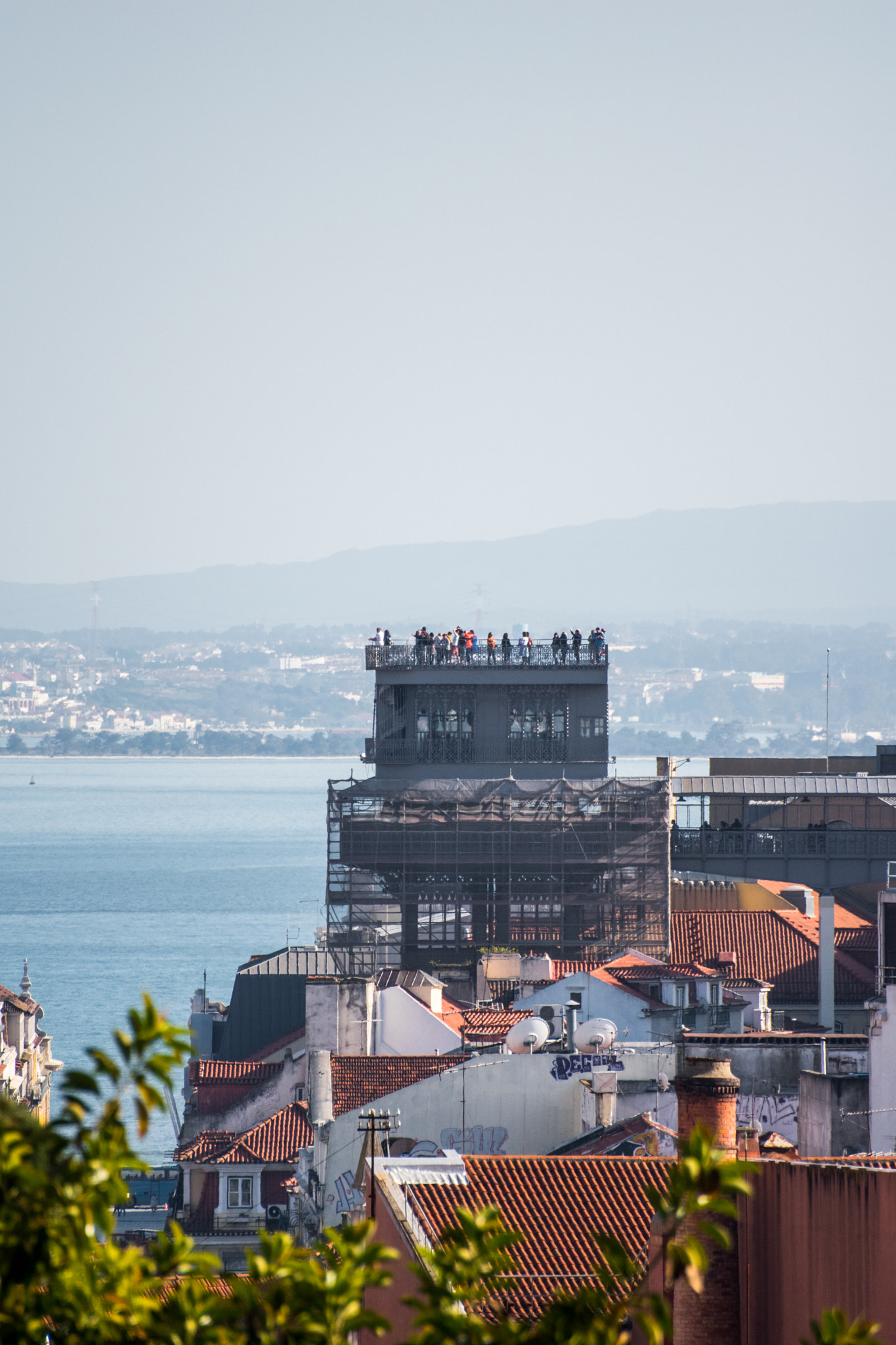 Sigma 70-300mm F4-5.6 APO DG Macro sample photo. Elevador da glória photography