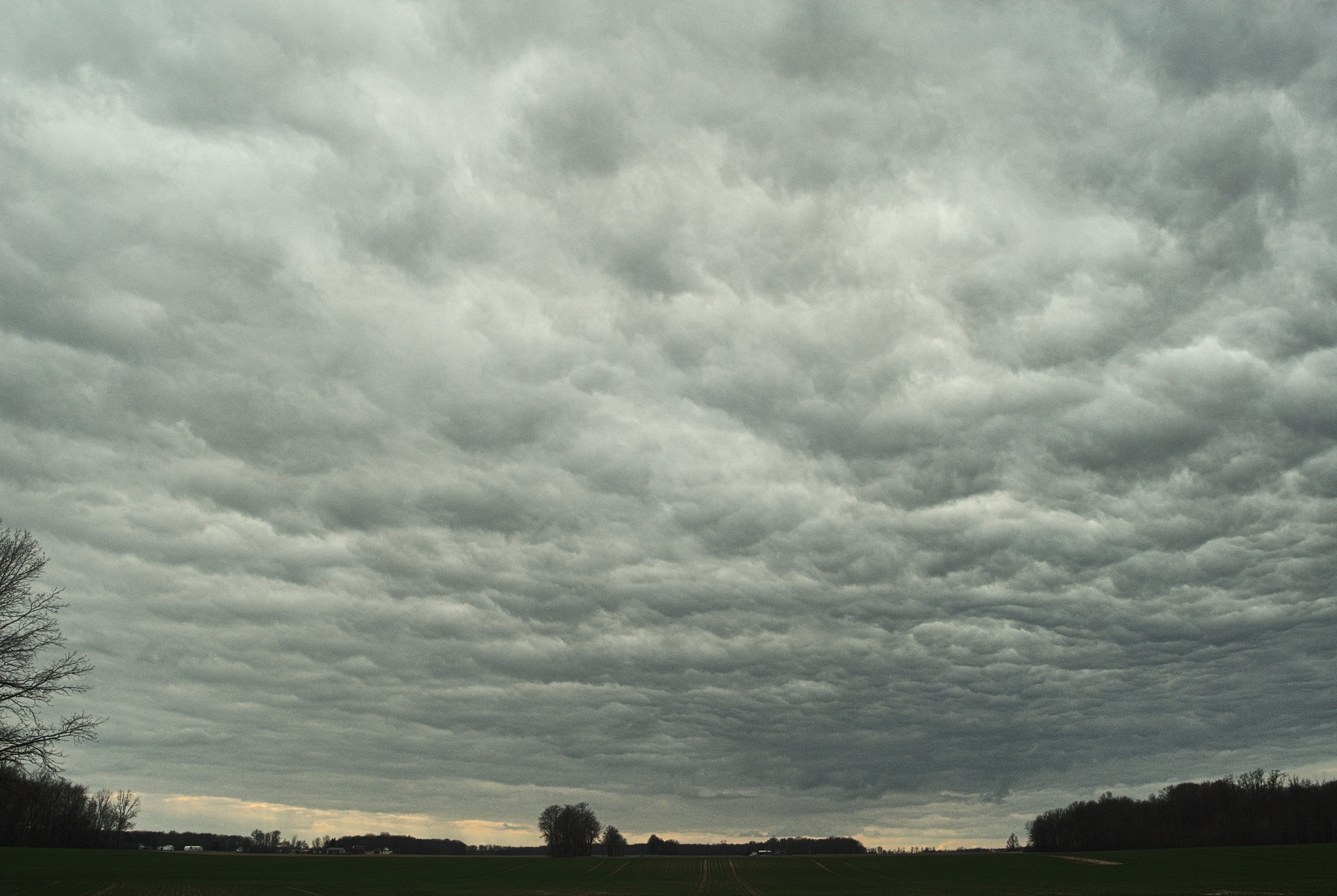 Soligor AF Zoom 19-35mm 1:3.5-4.5 MC sample photo. Troubled sky photography