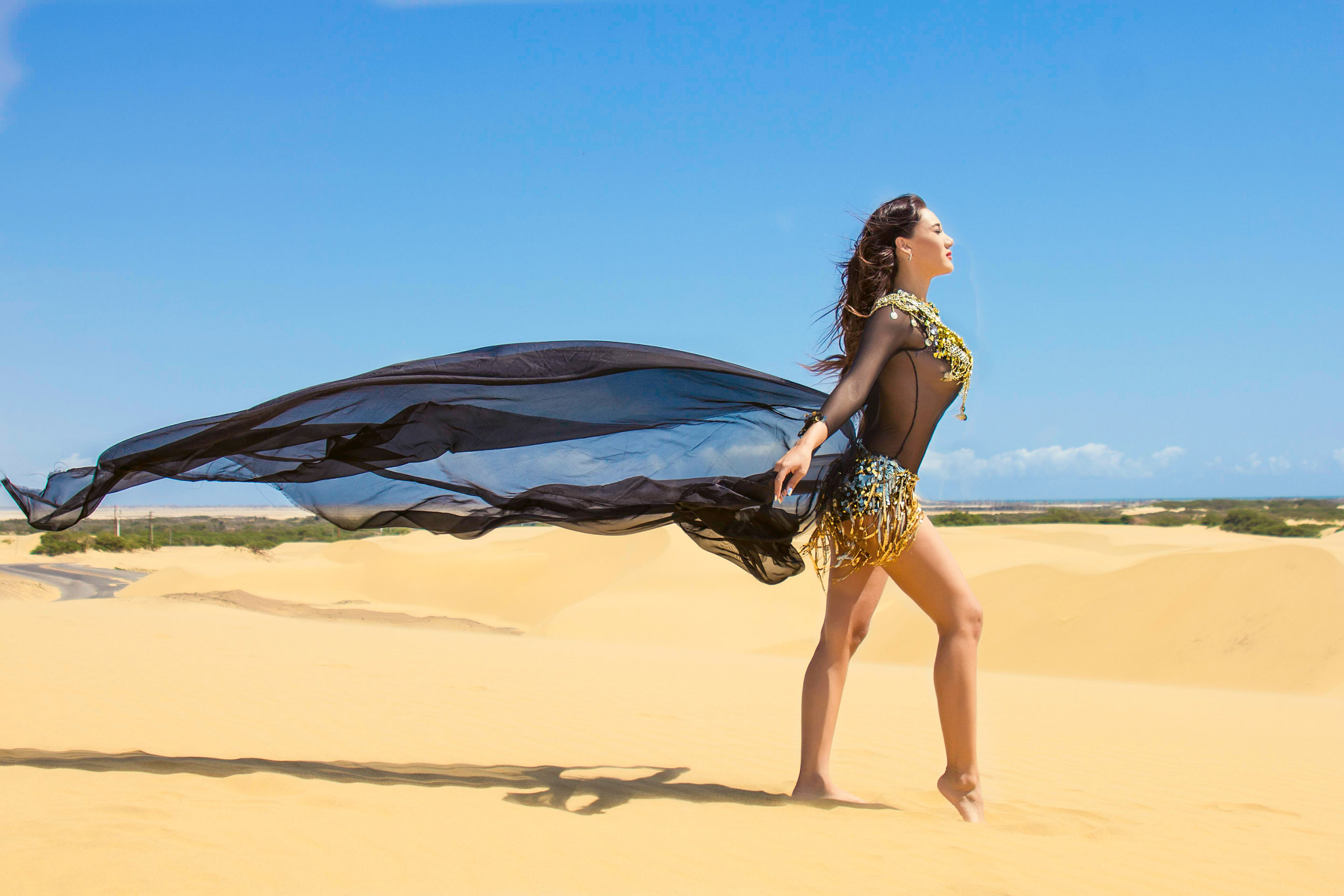 Canon EF 28-105mm f/3.5-4.5 USM sample photo. Contra el viento photography