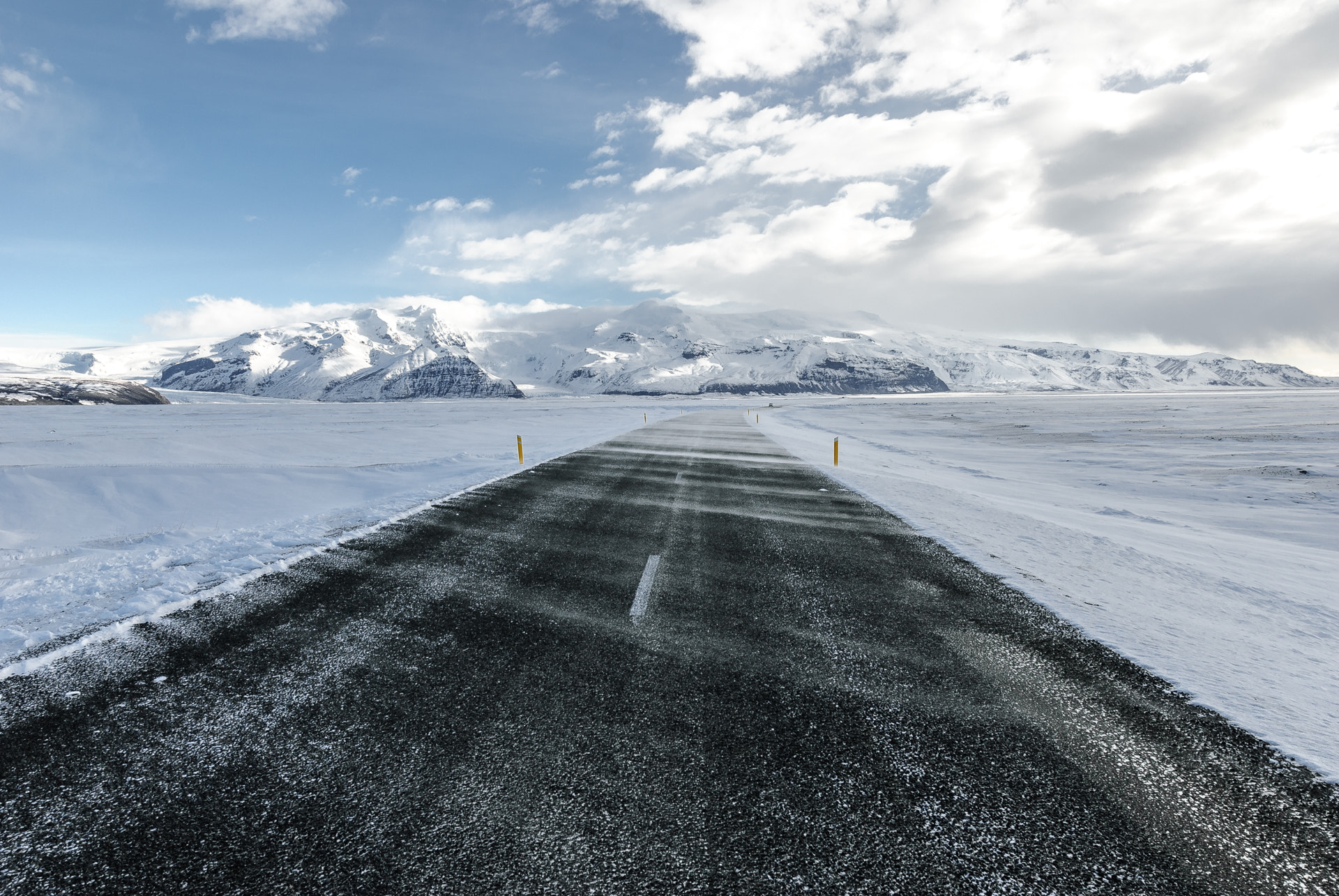Nikon D3000 sample photo. Iceland road photography