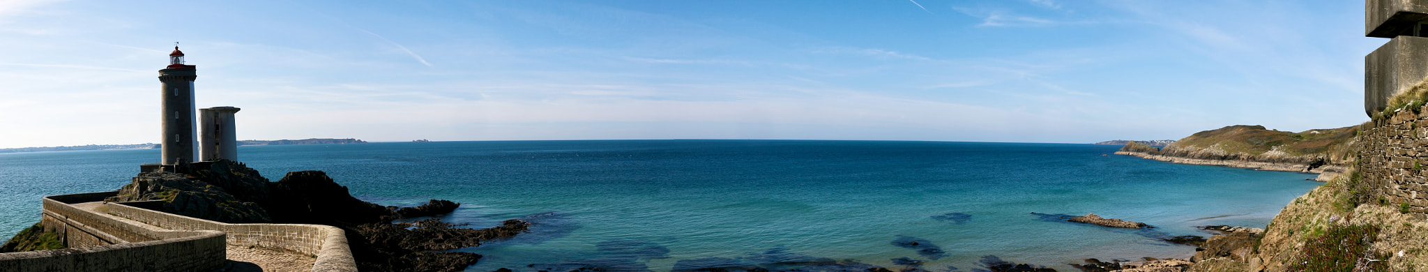 Sigma 24-70mm F2.8 EX DG Macro sample photo. Phare du petit minou photography