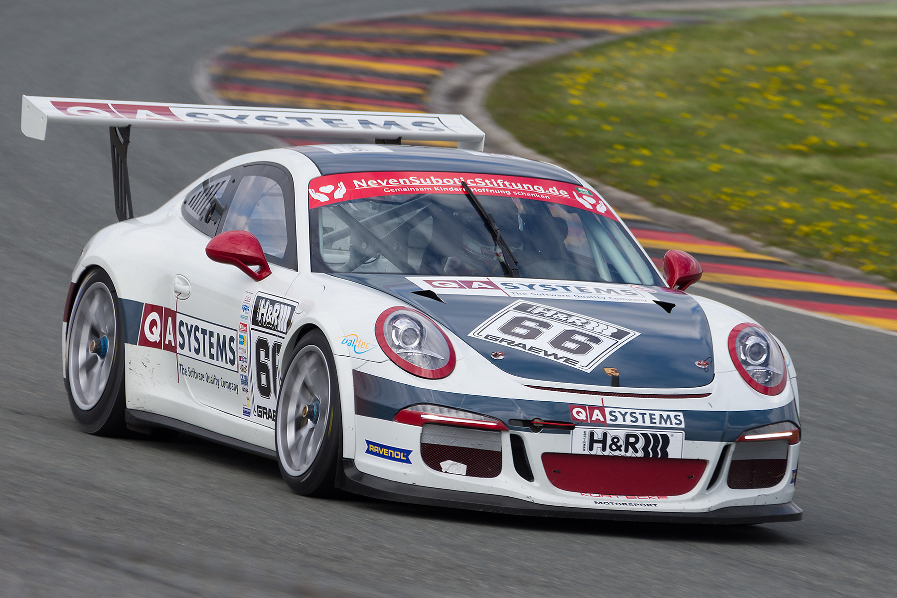 Sigma 120-400mm F4.5-5.6 DG OS HSM sample photo. Porsche 991 photography