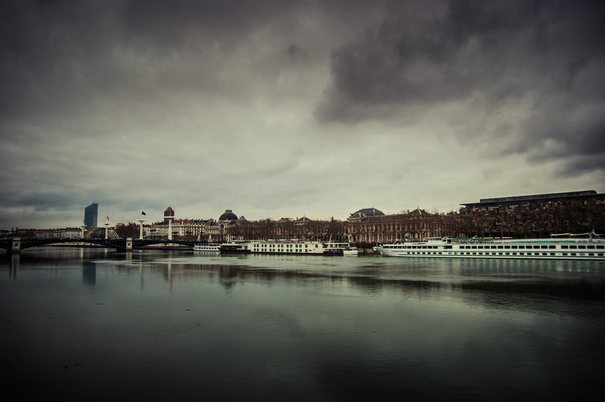 Sony Alpha DSLR-A350 sample photo. Lyon photography