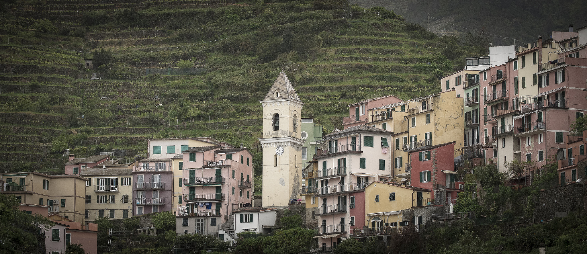 Sony Alpha DSLR-A850 + Tamron SP 70-300mm F4-5.6 Di USD sample photo. Manarola cinque terre photography