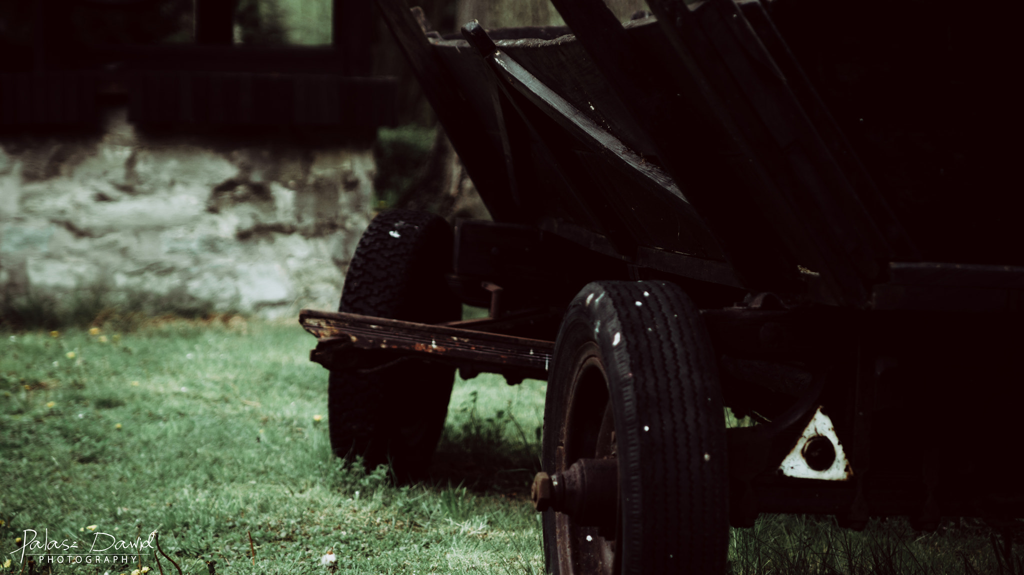 Tamron AF 28-75mm F2.8 XR Di LD Aspherical (IF) sample photo. An old carriage photography