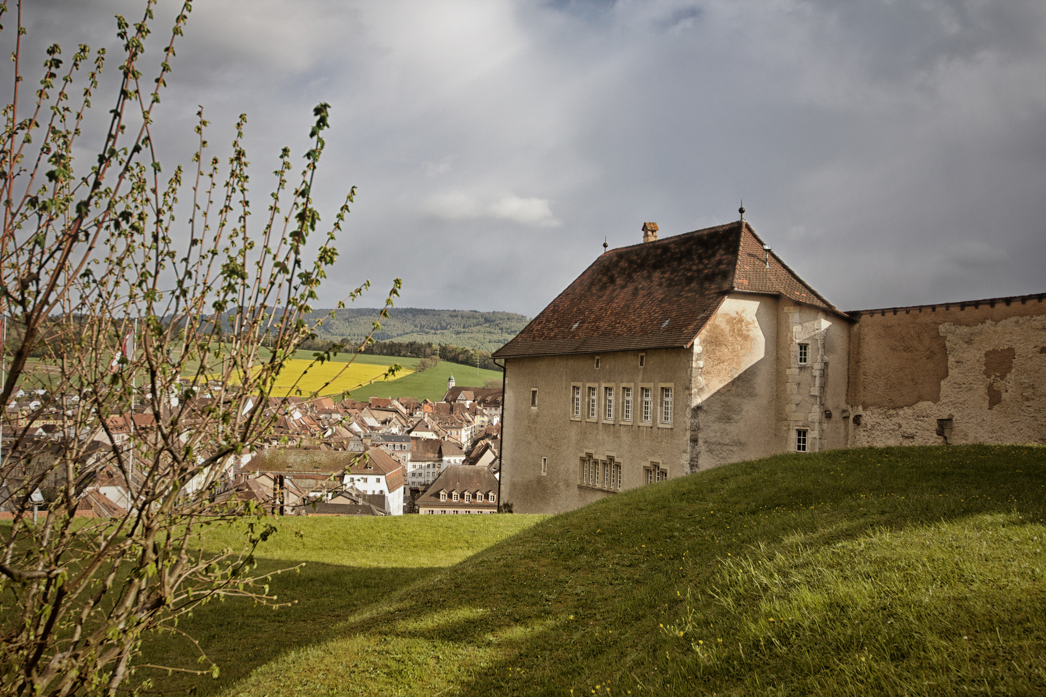 Sigma 12-24mm F4.5-5.6 II DG HSM sample photo. Château avril photography