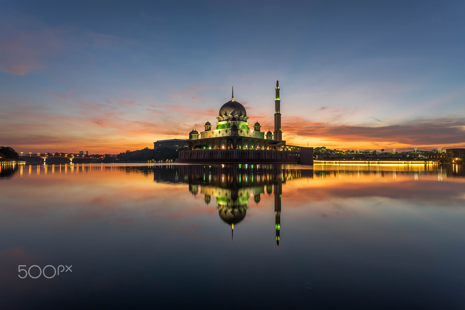 Sony a7 + Canon EF 17-40mm F4L USM sample photo. Blissful morning at putra mosque, putrajaya photography