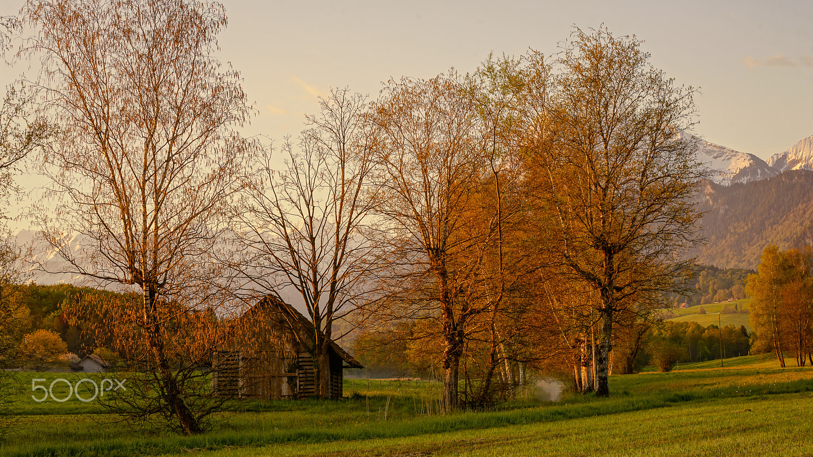 Minolta/Sony AF 70-200mm F2.8 G sample photo. The hut photography